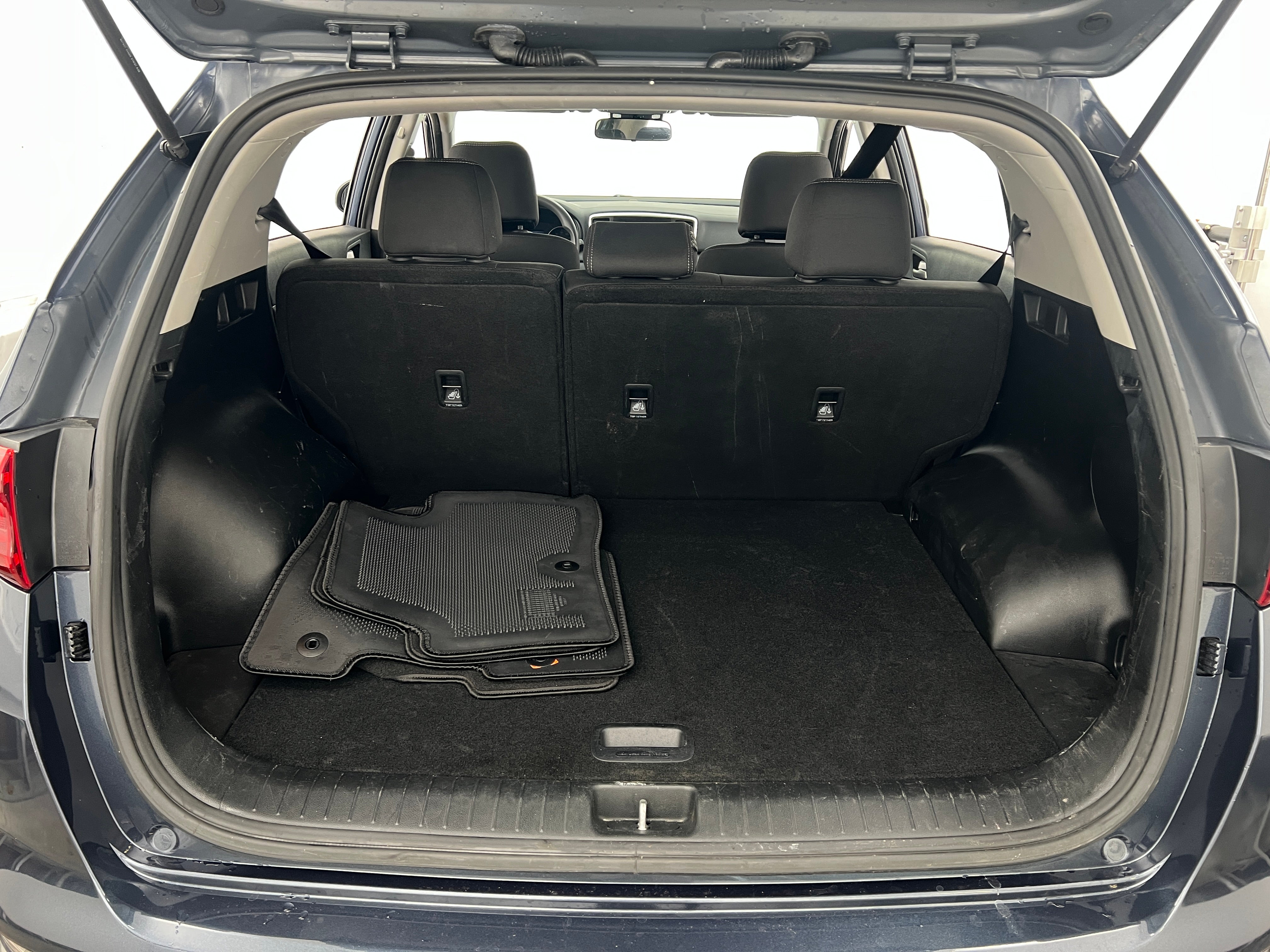 2022 Kia Sportage LX 7