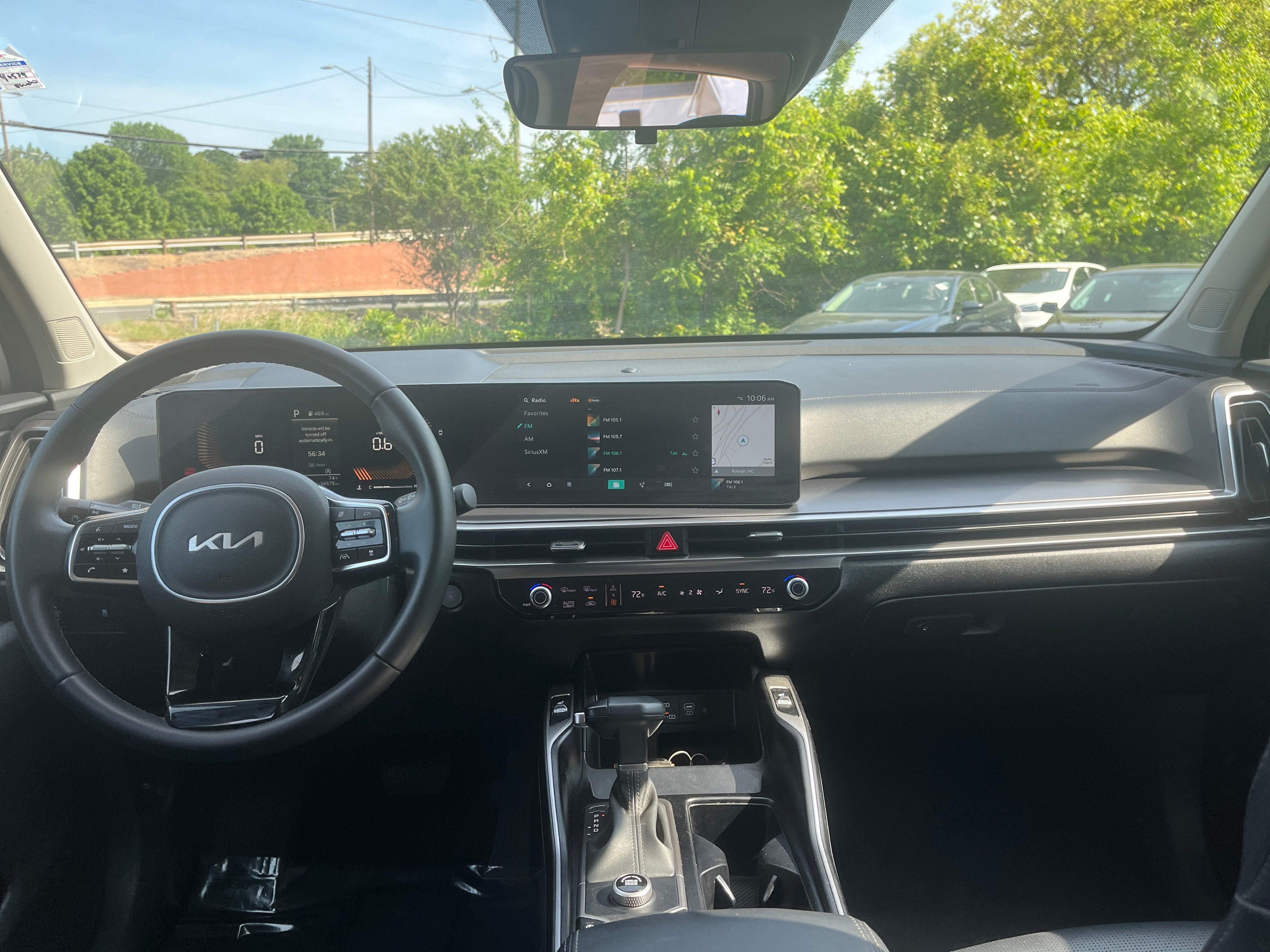 2024 Kia Sorento S 2