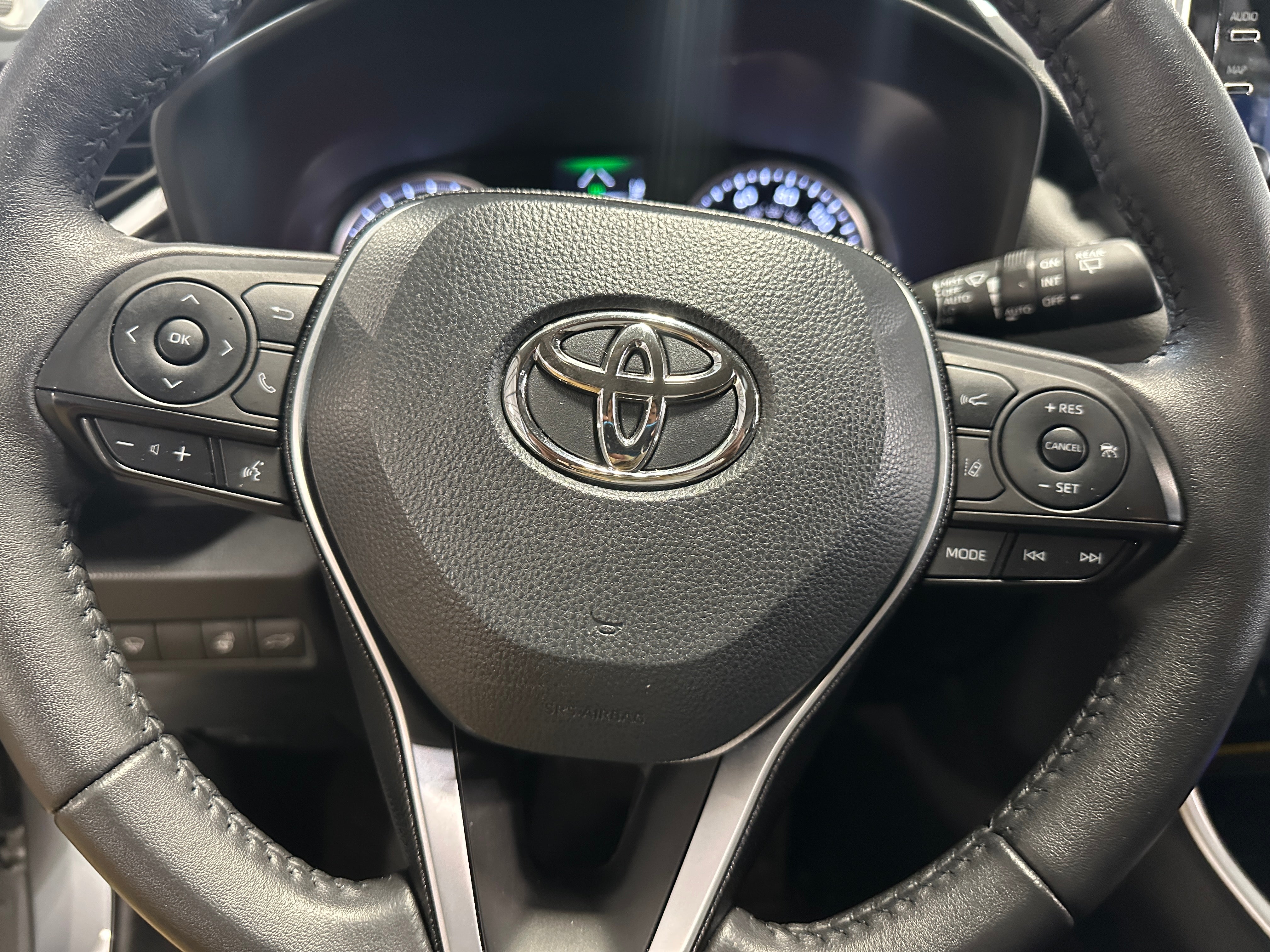 2021 Toyota RAV4 XLE Premium 4