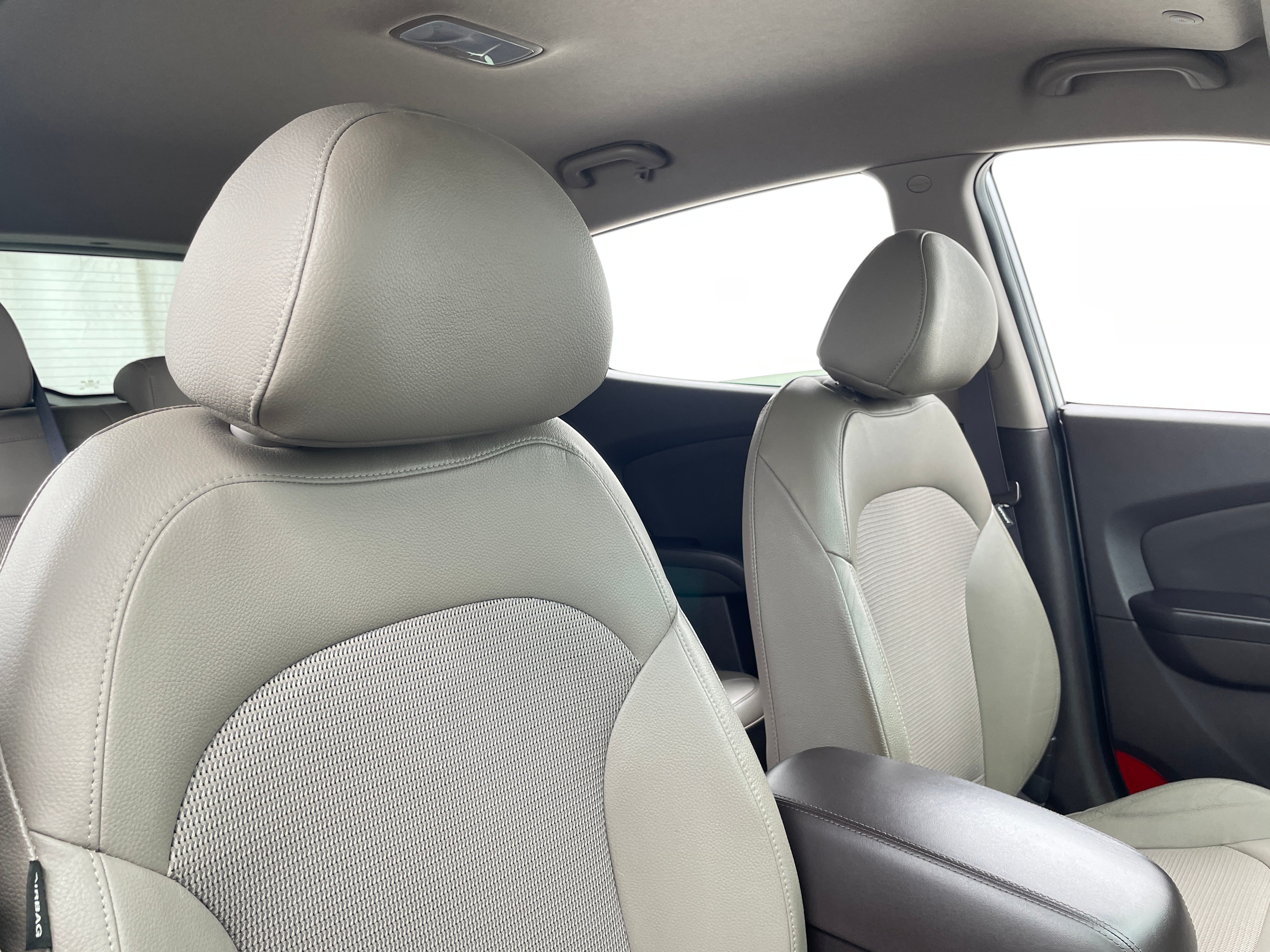 2015 Hyundai Tucson SE 2