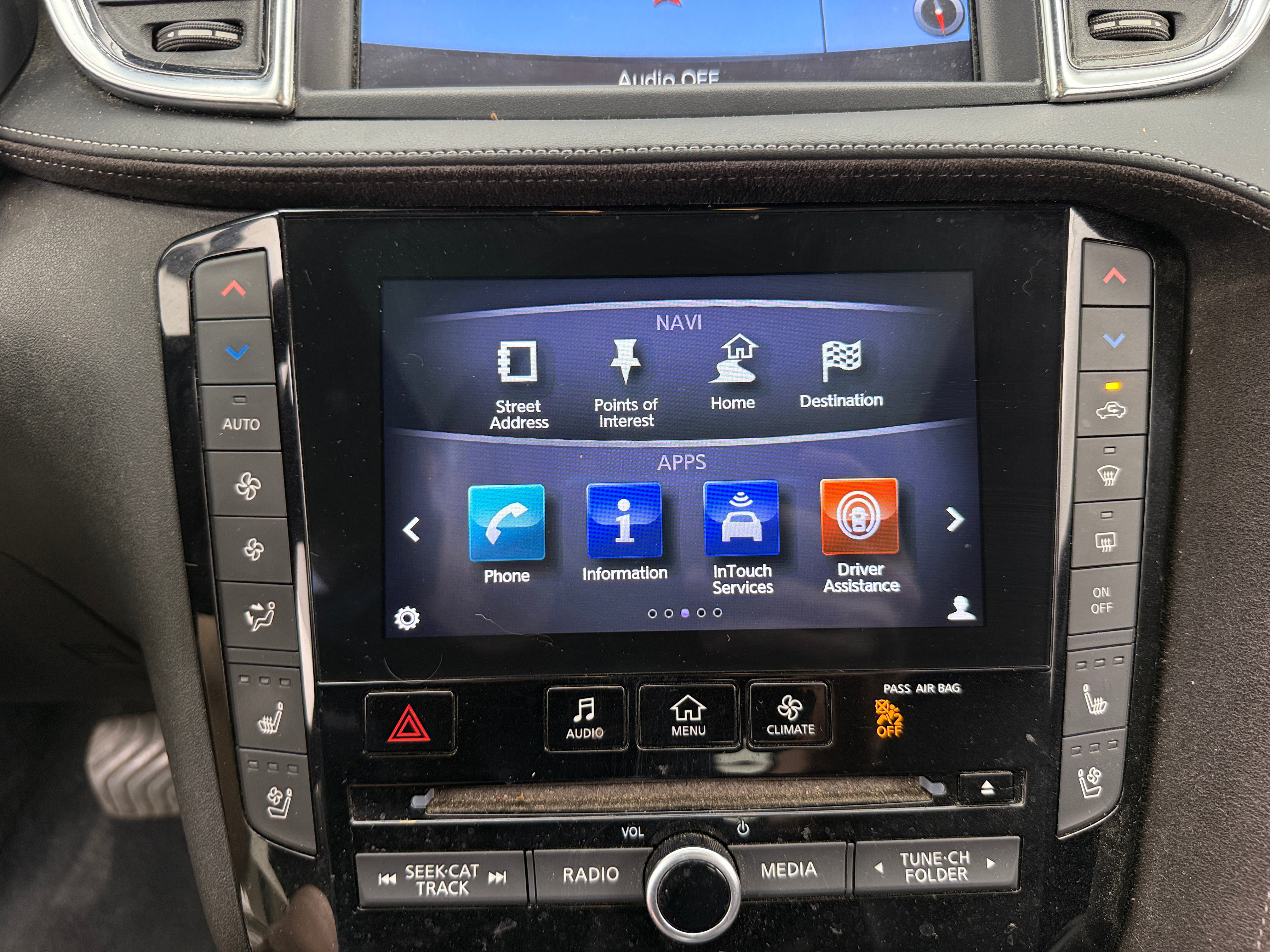 2019 INFINITI QX50 Essential 3