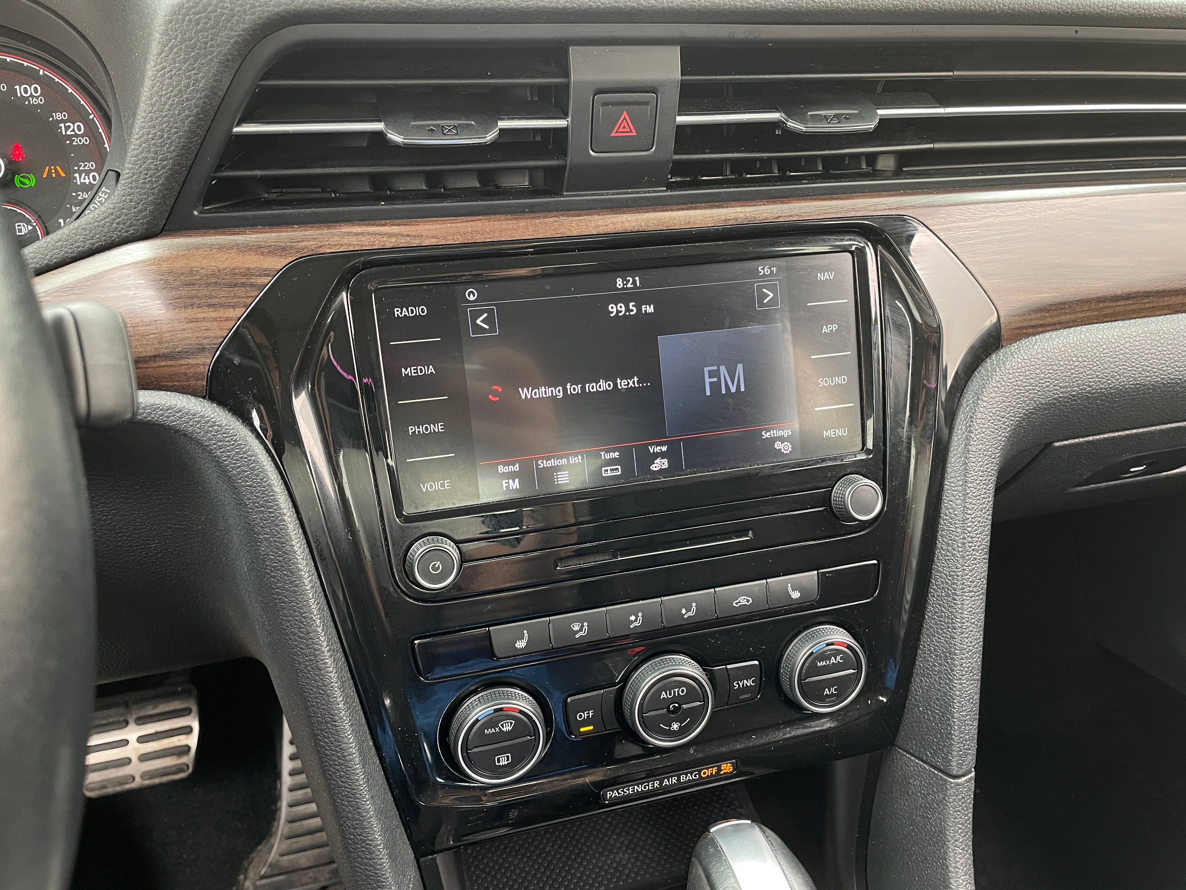 2020 Volkswagen Passat SEL 3