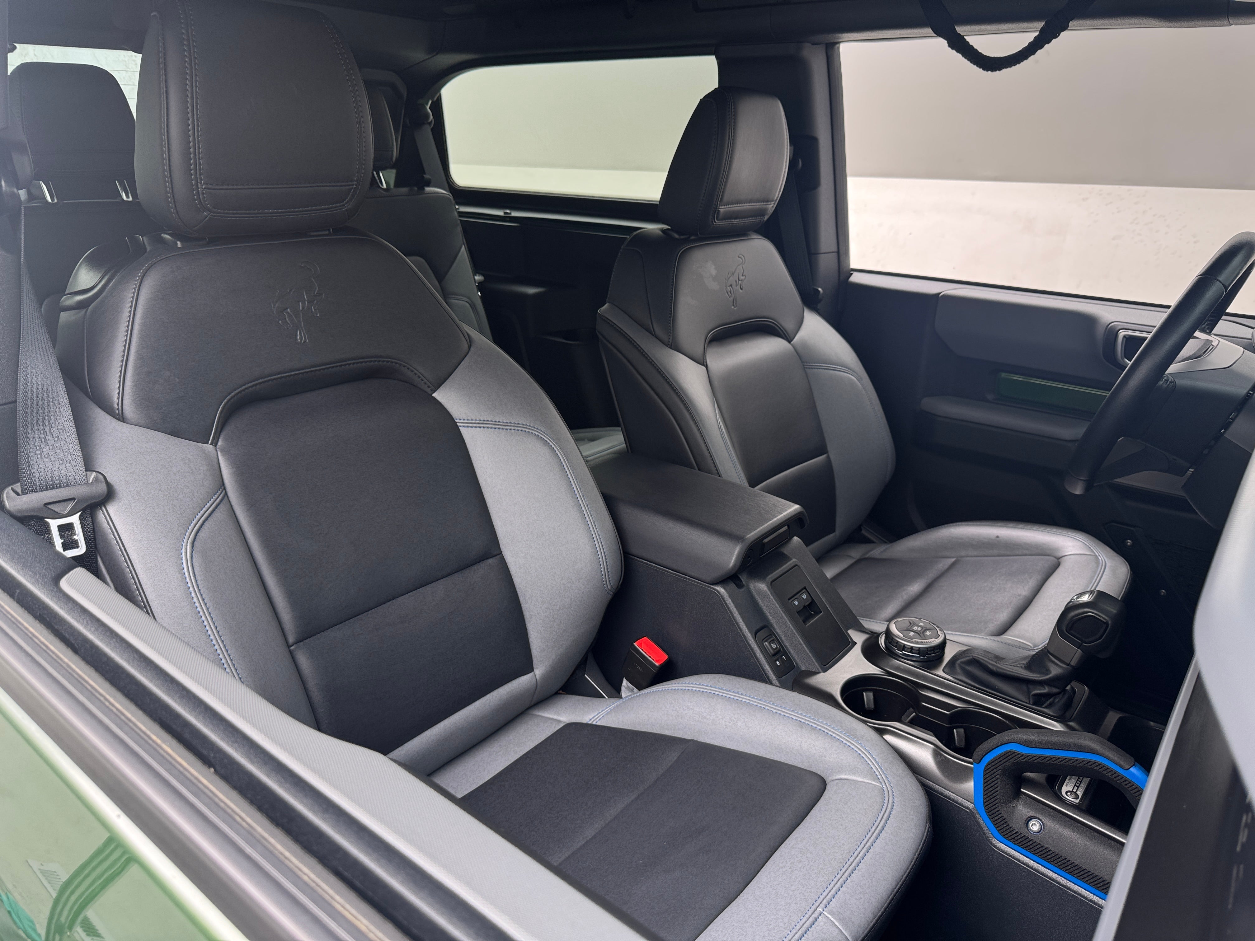2023 Ford Bronco Black Diamond 2