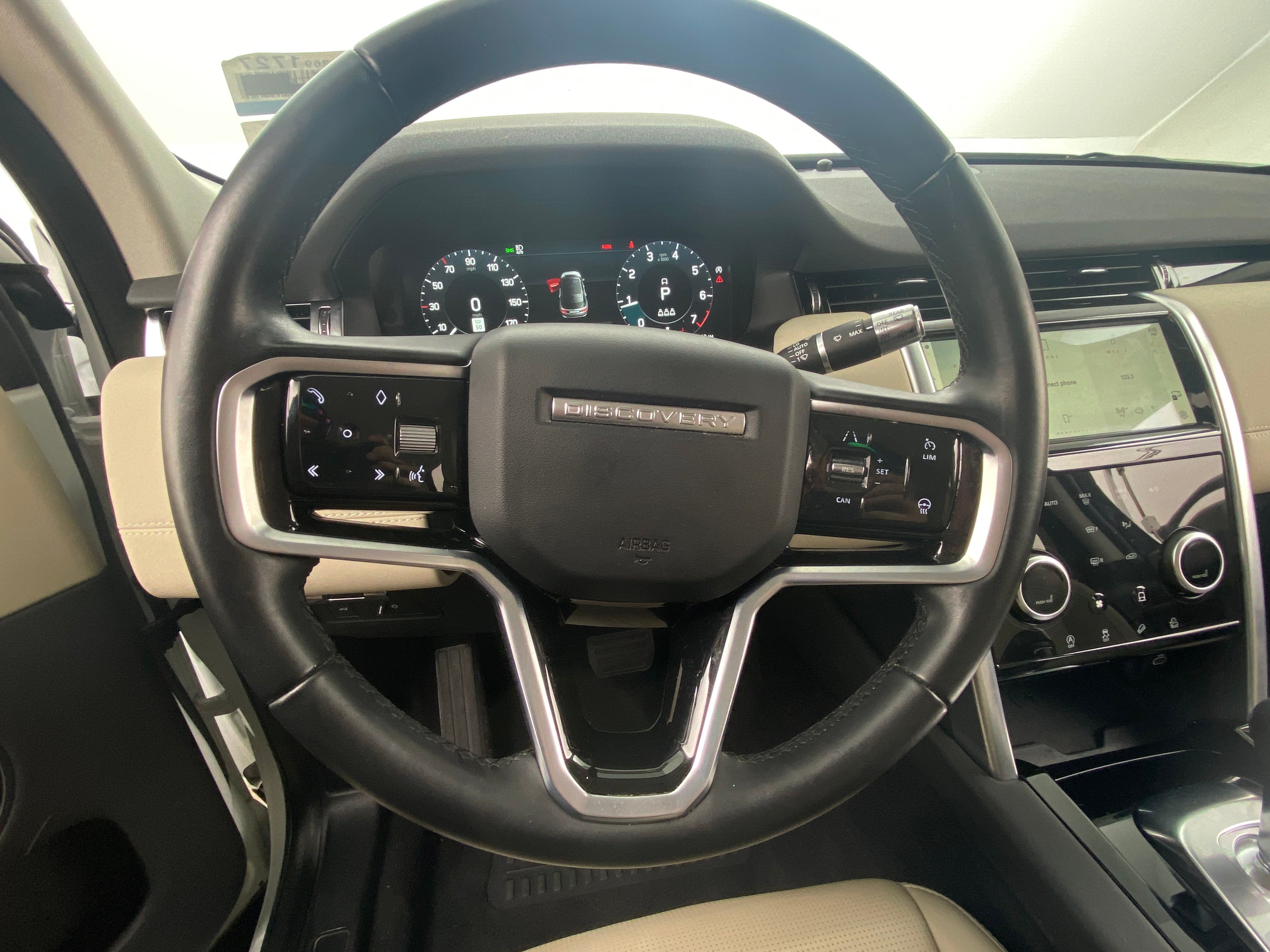 2022 Land Rover Discovery Sport SE 4