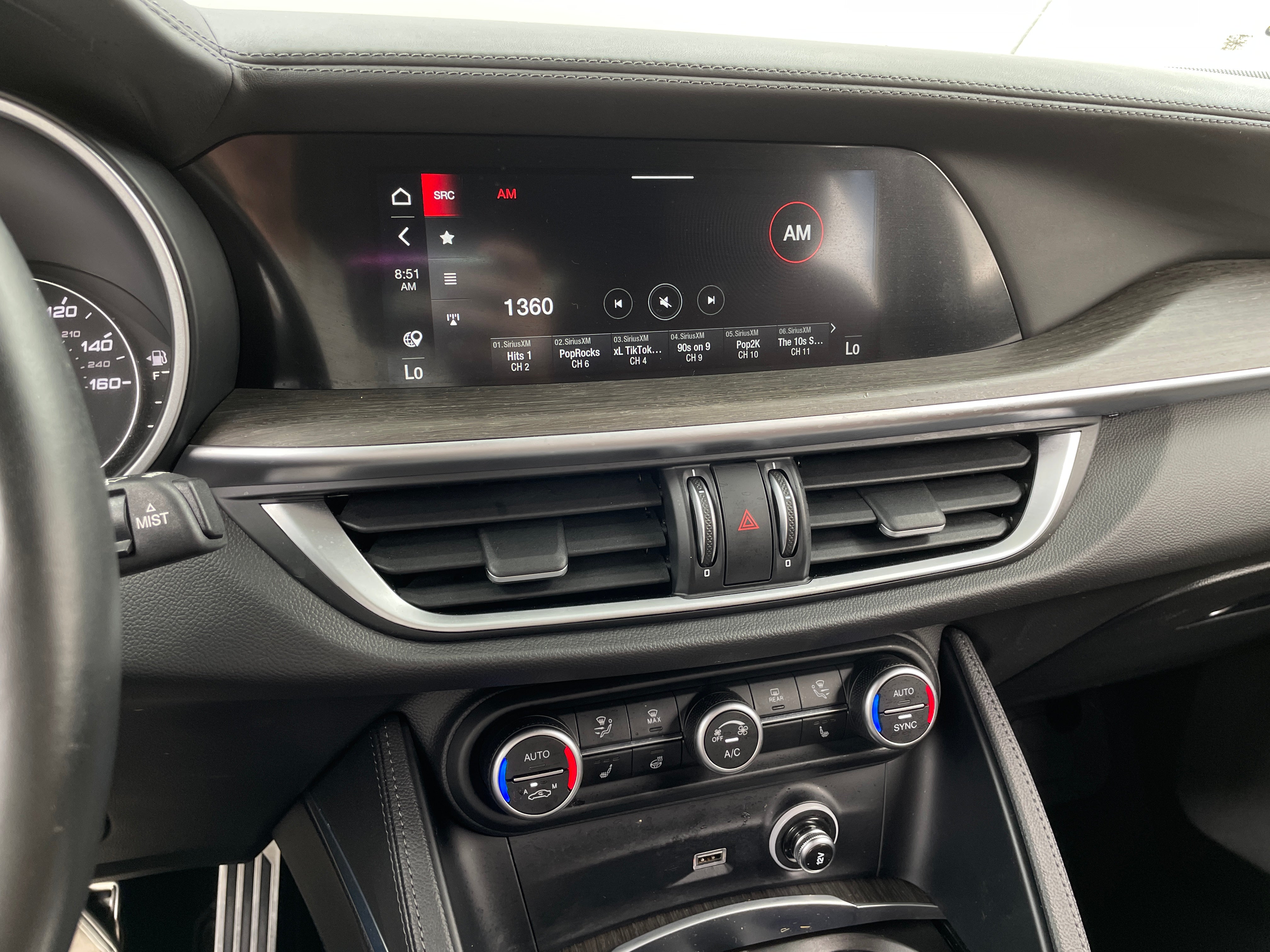 2022 Alfa Romeo Stelvio Ti 3