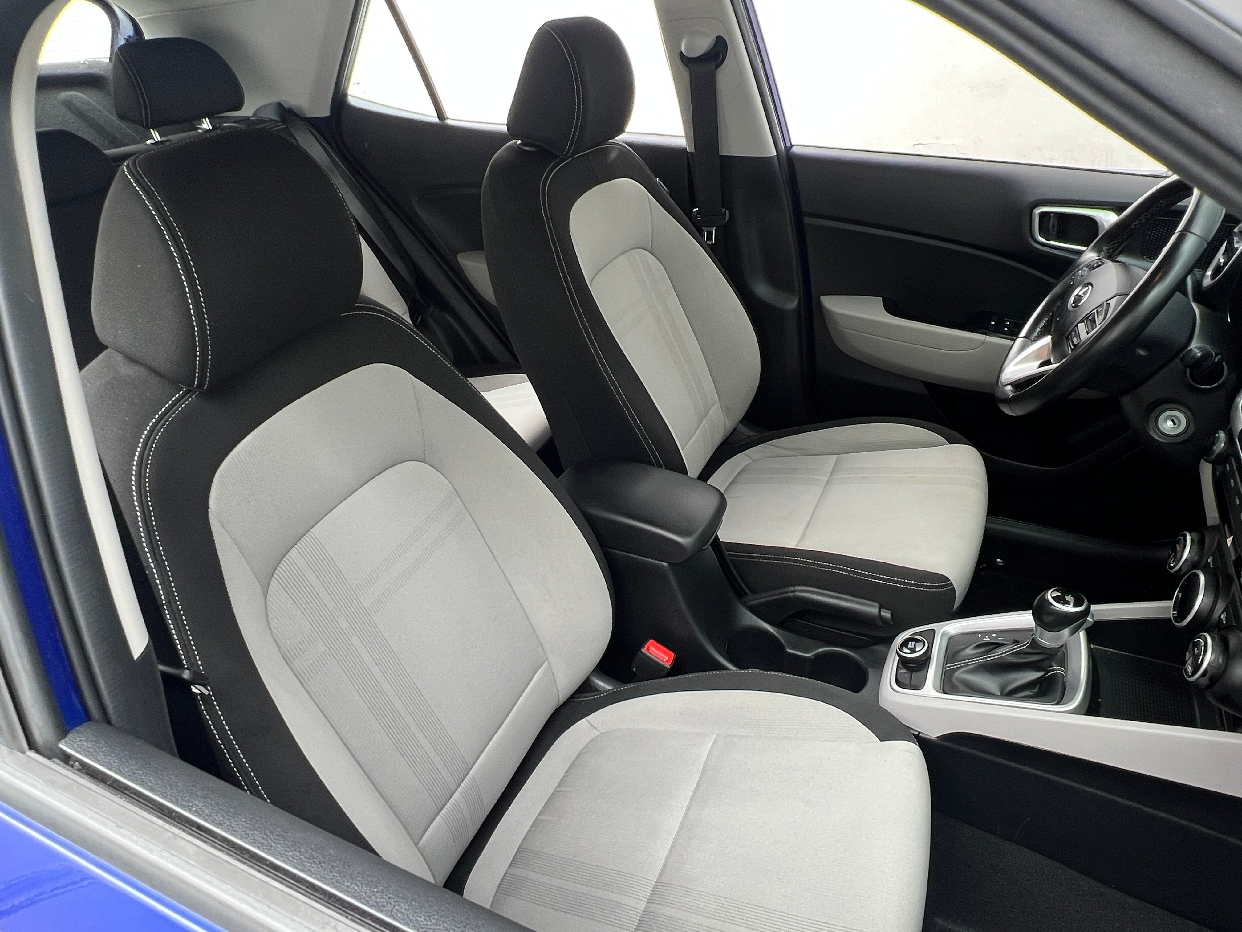 2021 Hyundai Venue SEL 2