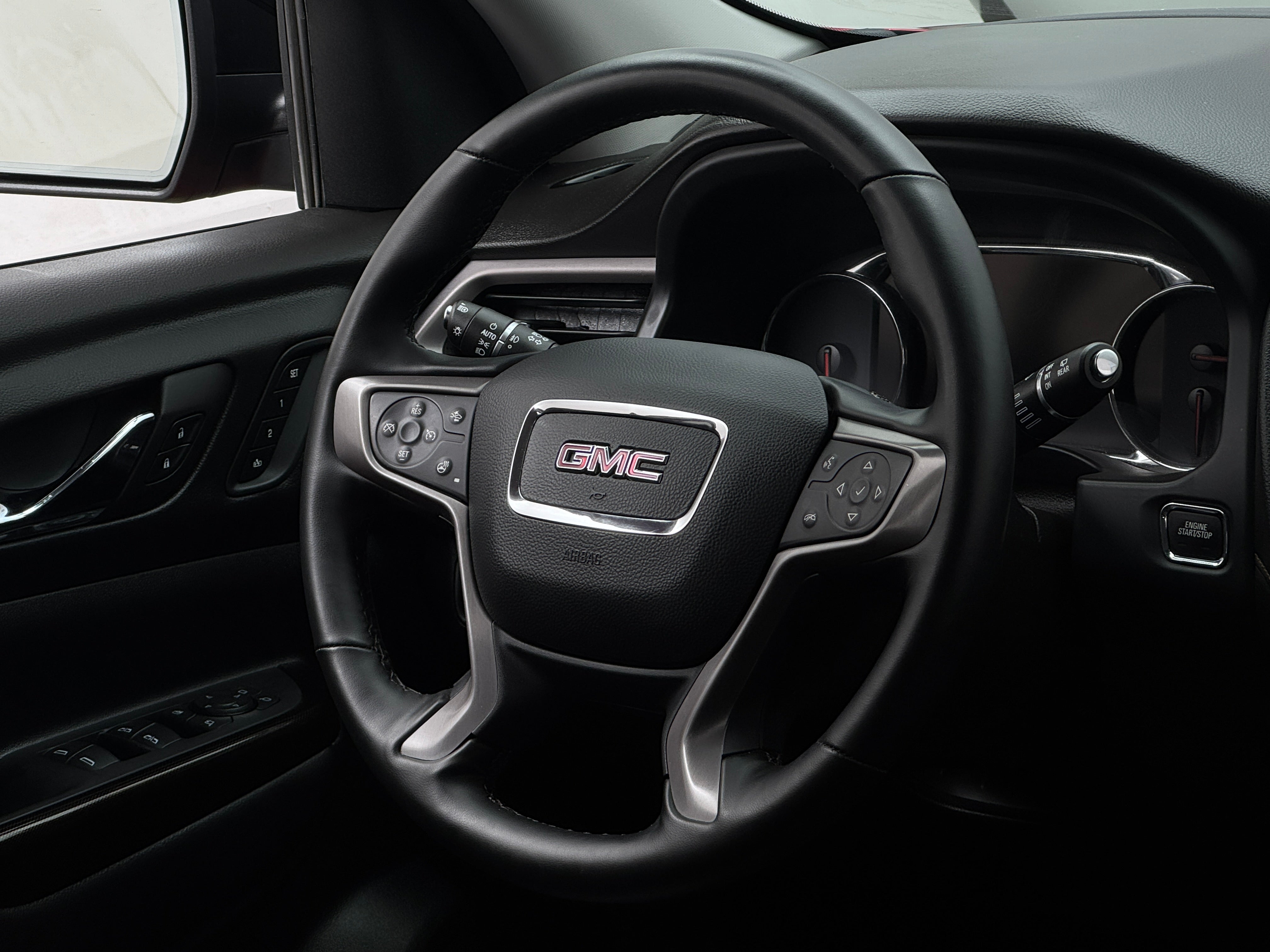 2023 GMC Acadia AT4 4