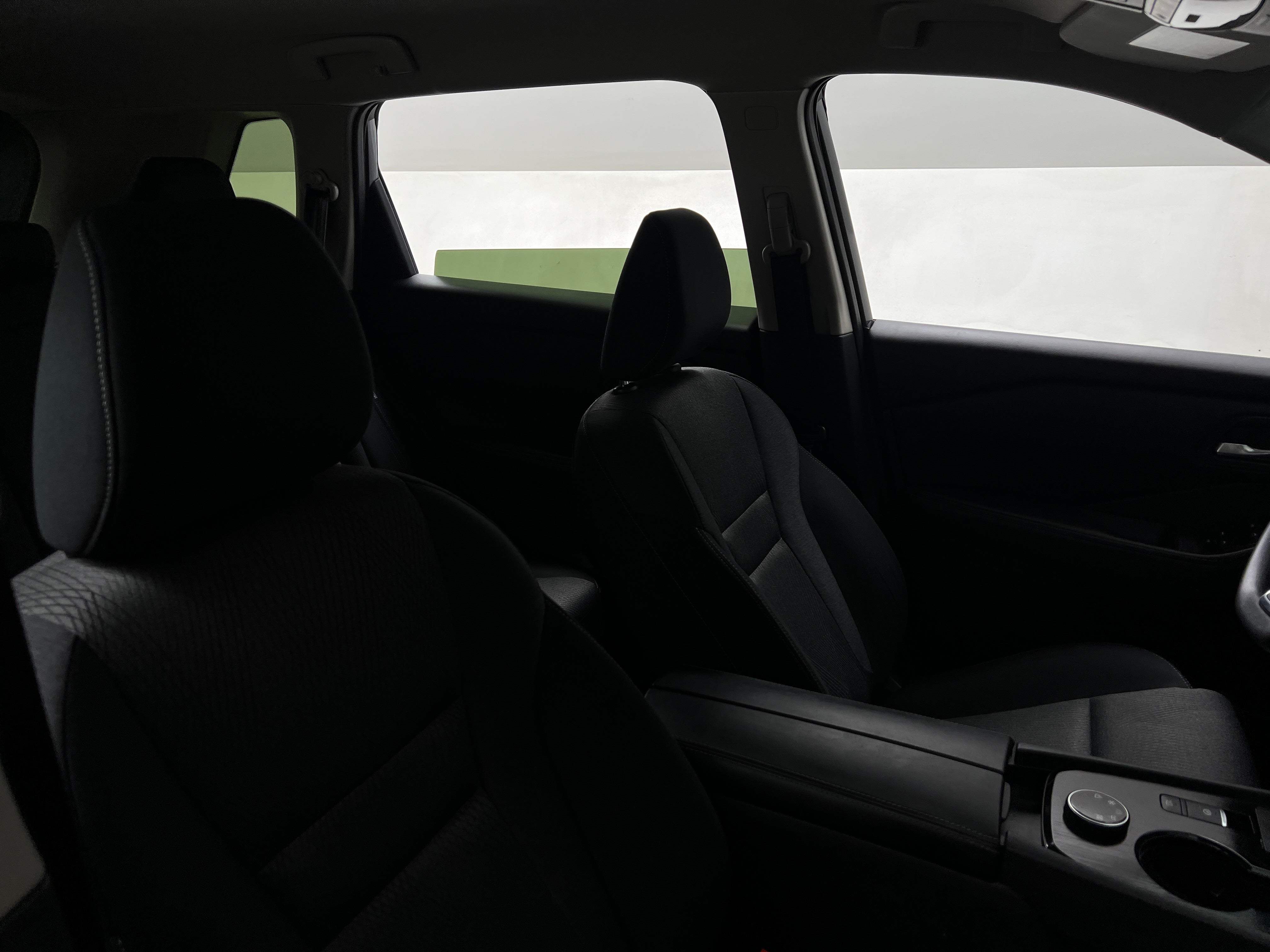 2024 Nissan Rogue SV 2