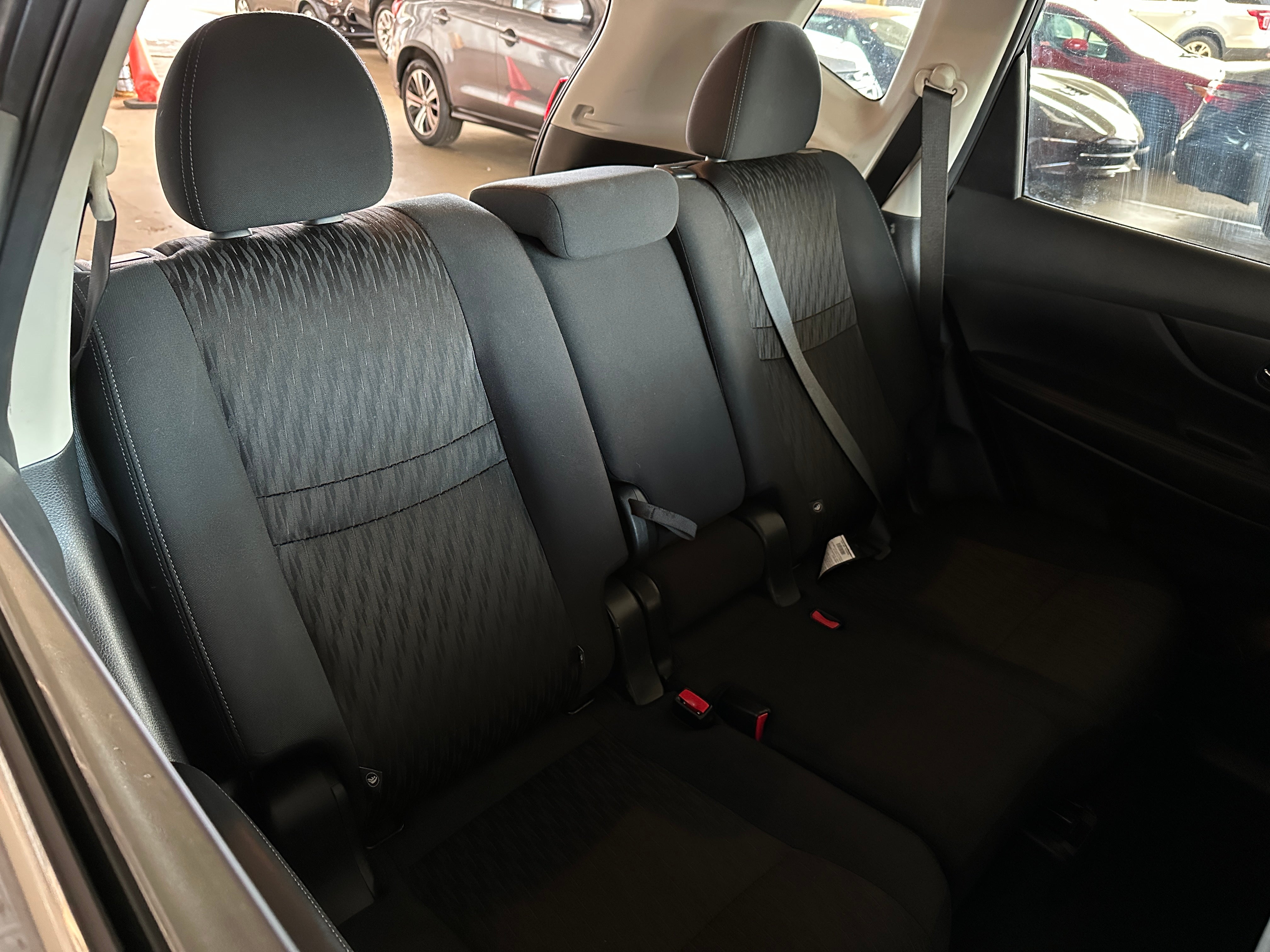 2019 Nissan Rogue S 6