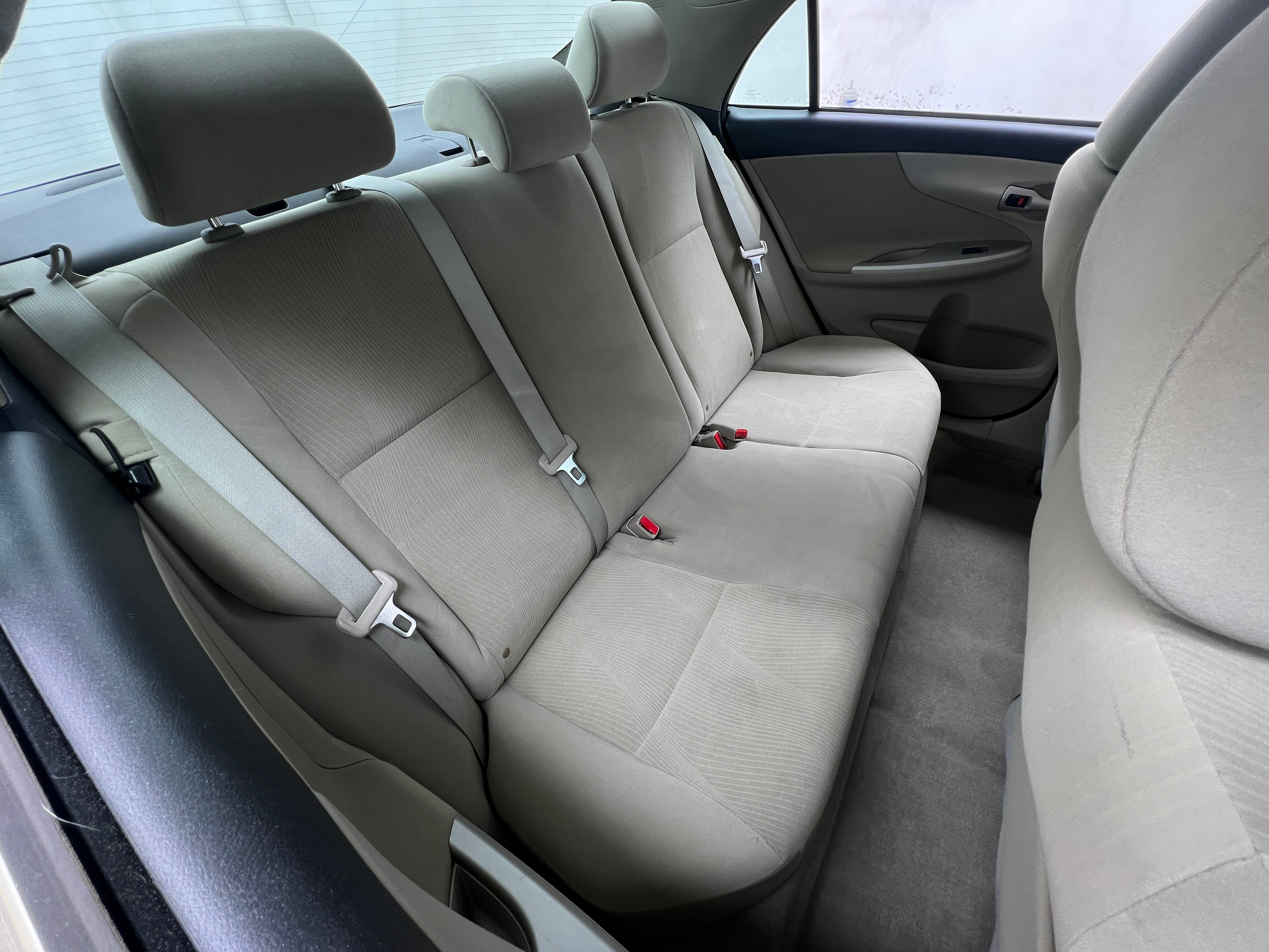 2013 Toyota Corolla LE 6