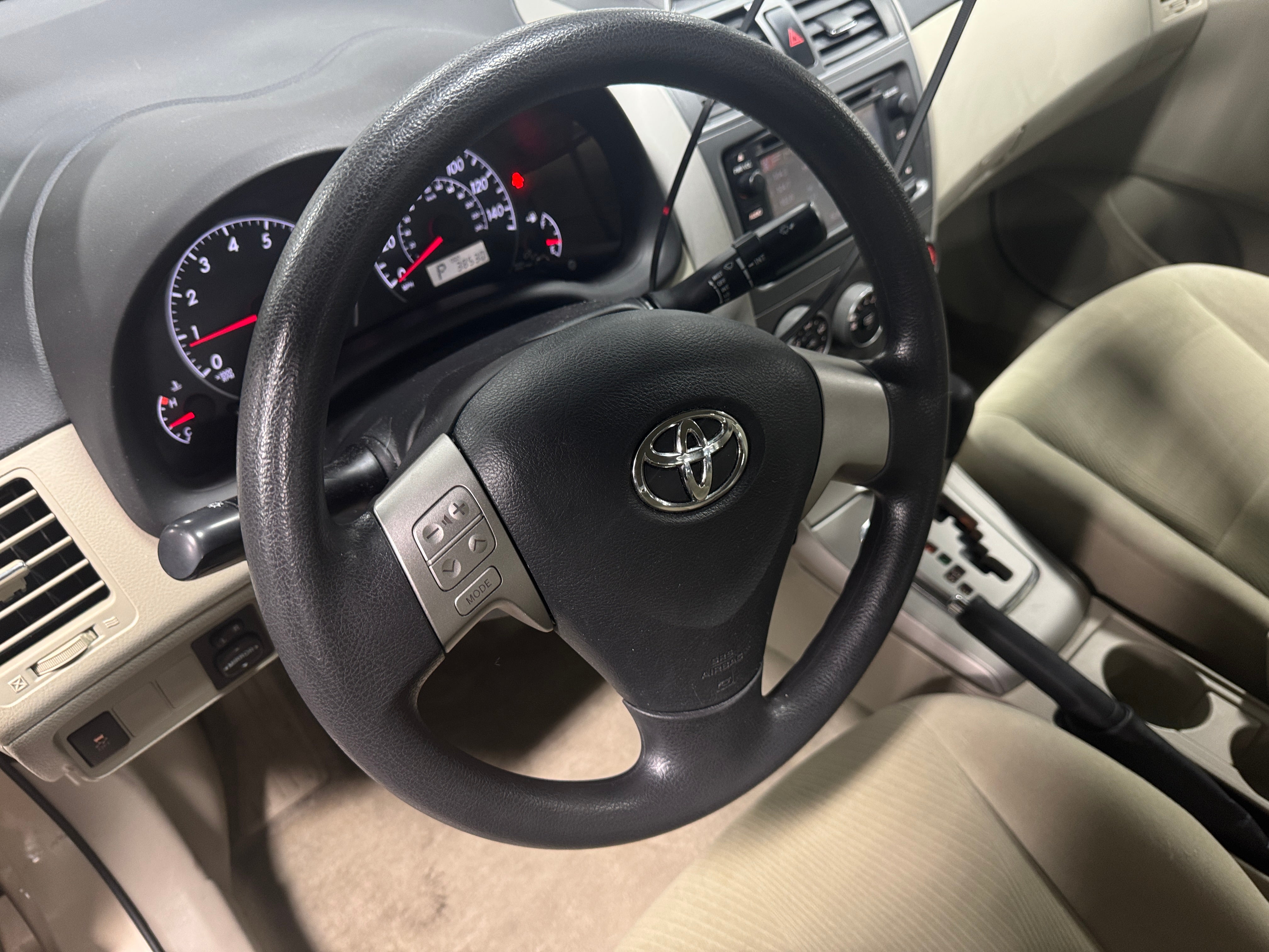 2013 Toyota Corolla LE 5