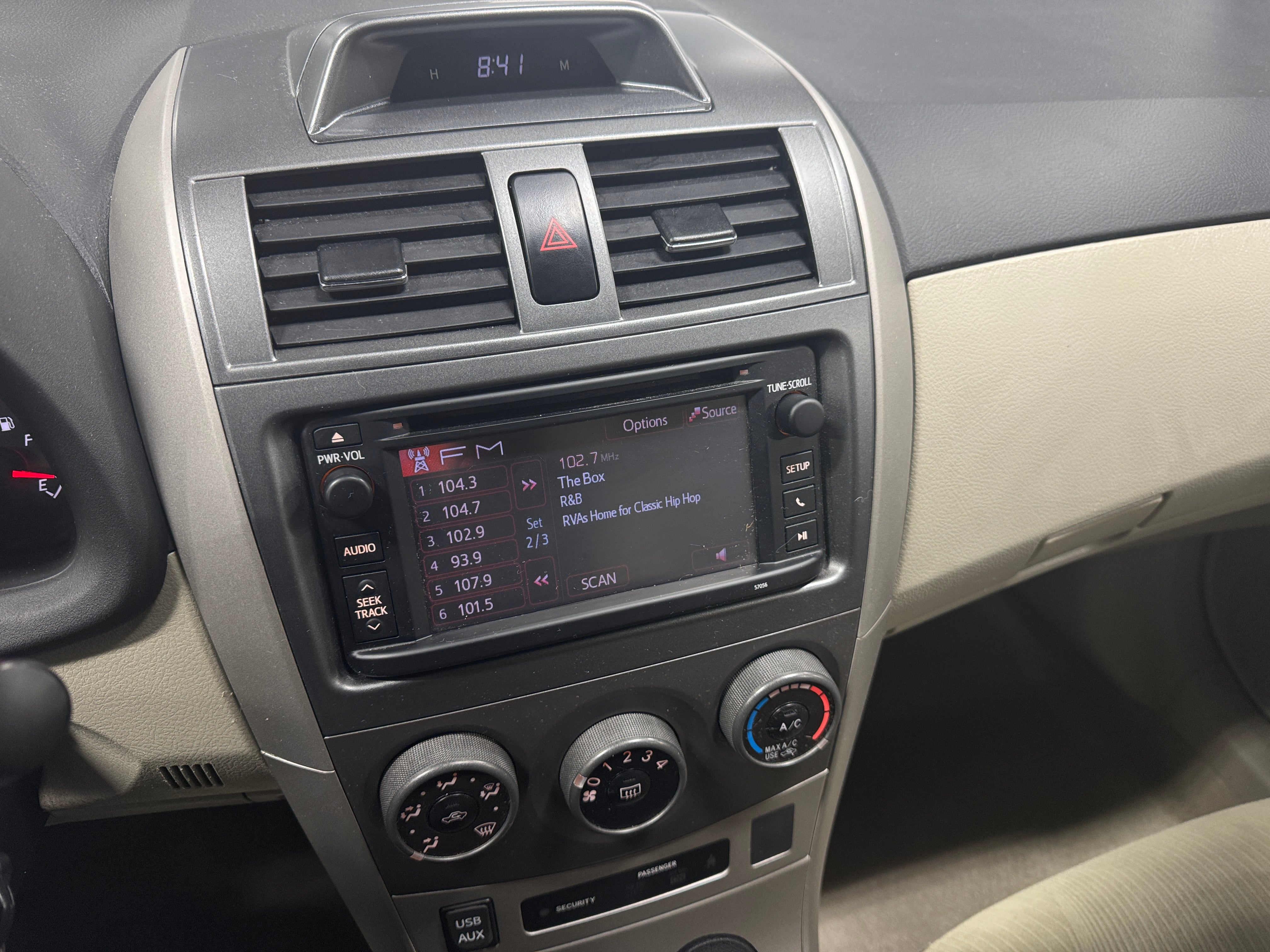 2013 Toyota Corolla LE 4
