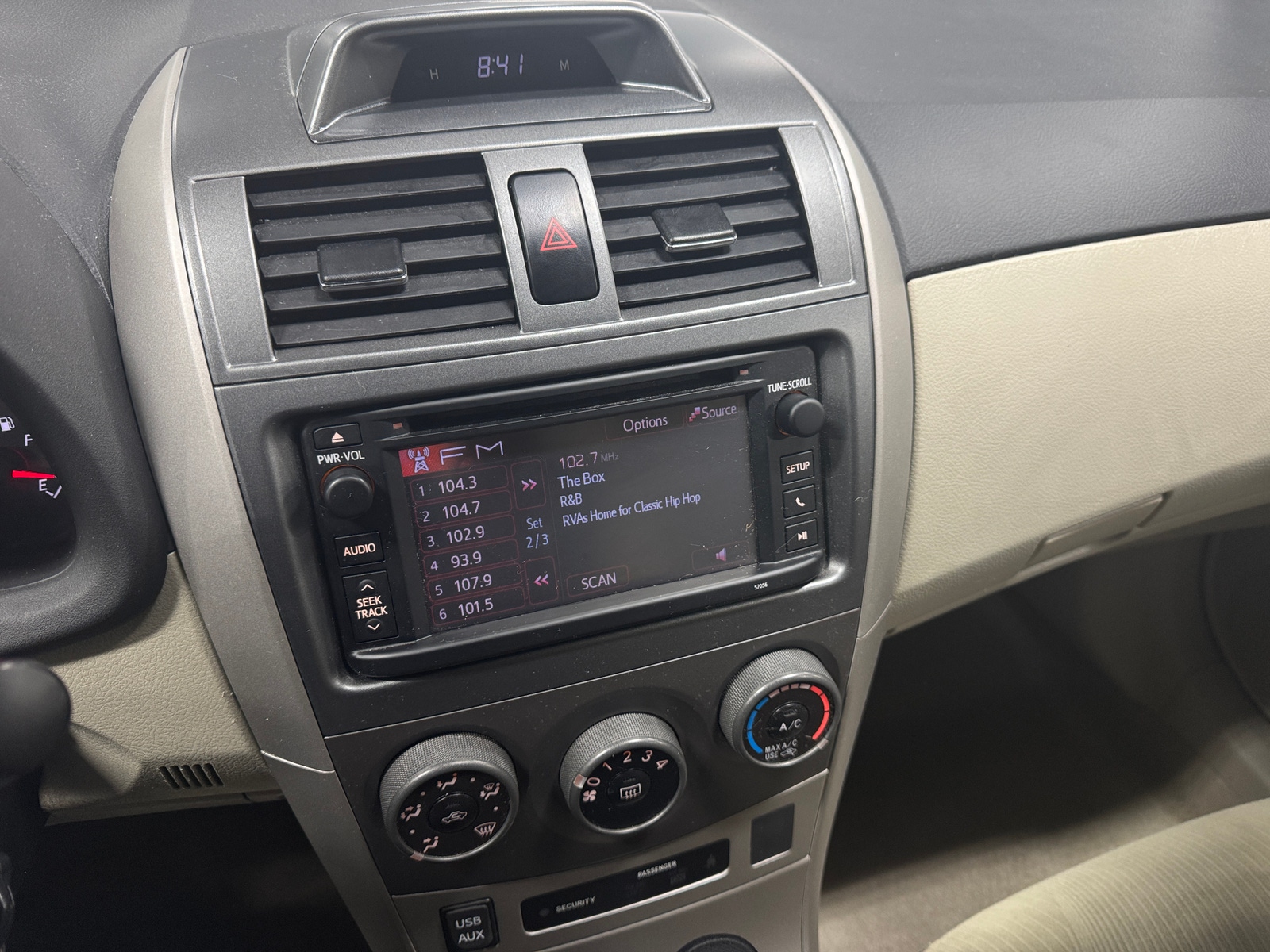 Thumbnail: 2013 Toyota Corolla - 4