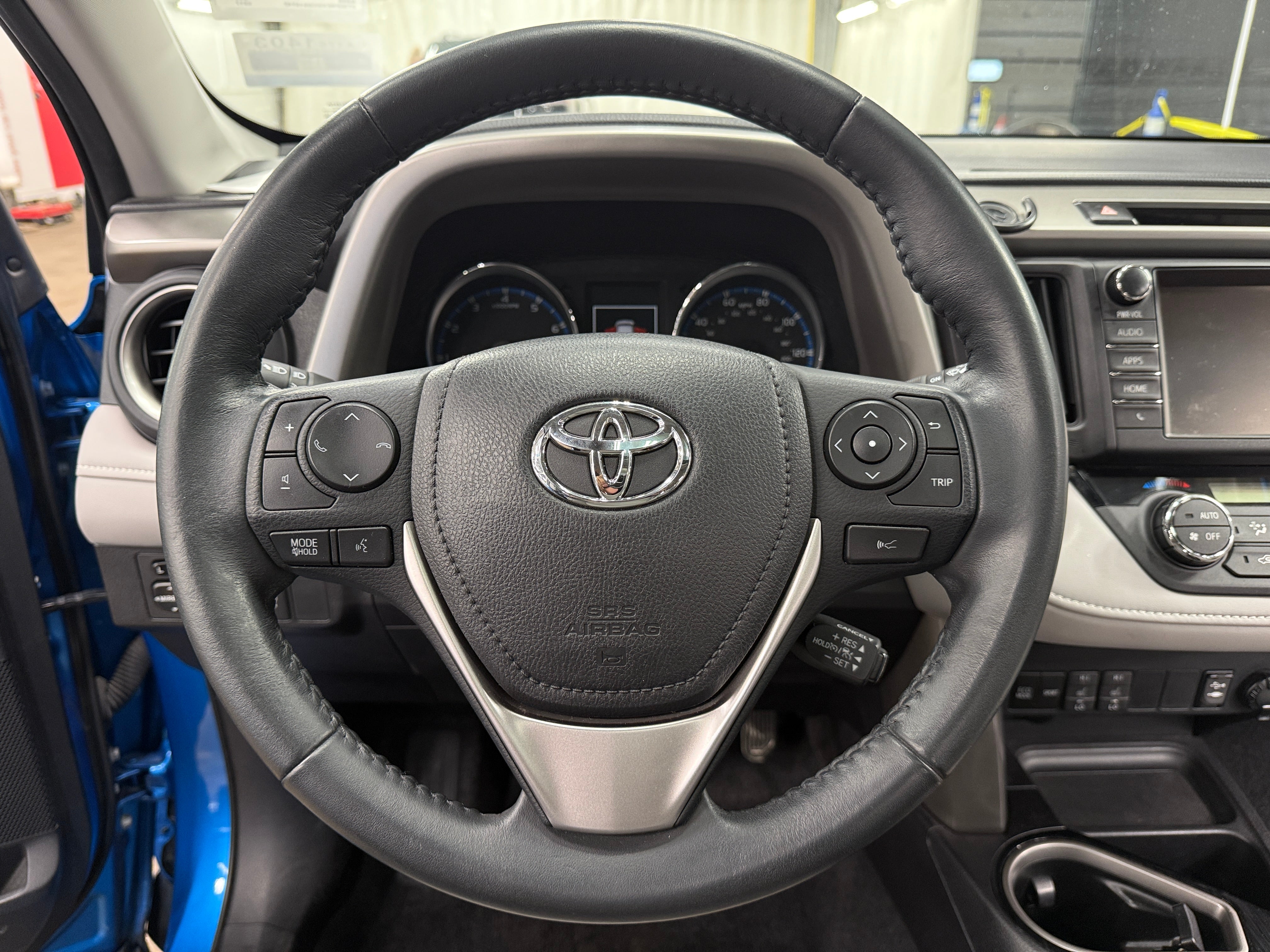 2017 Toyota RAV4 Limited 4