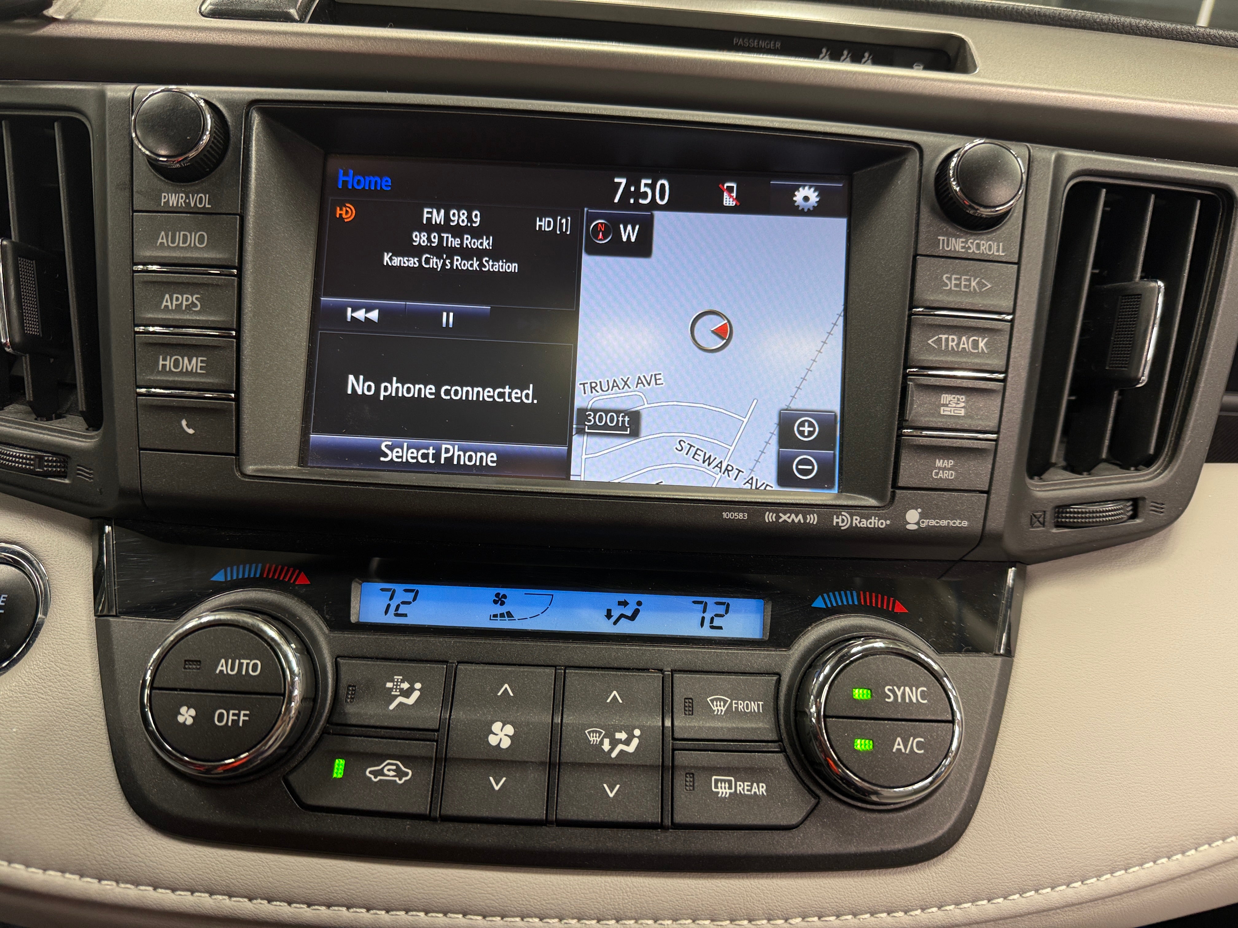 2017 Toyota RAV4 Limited 3