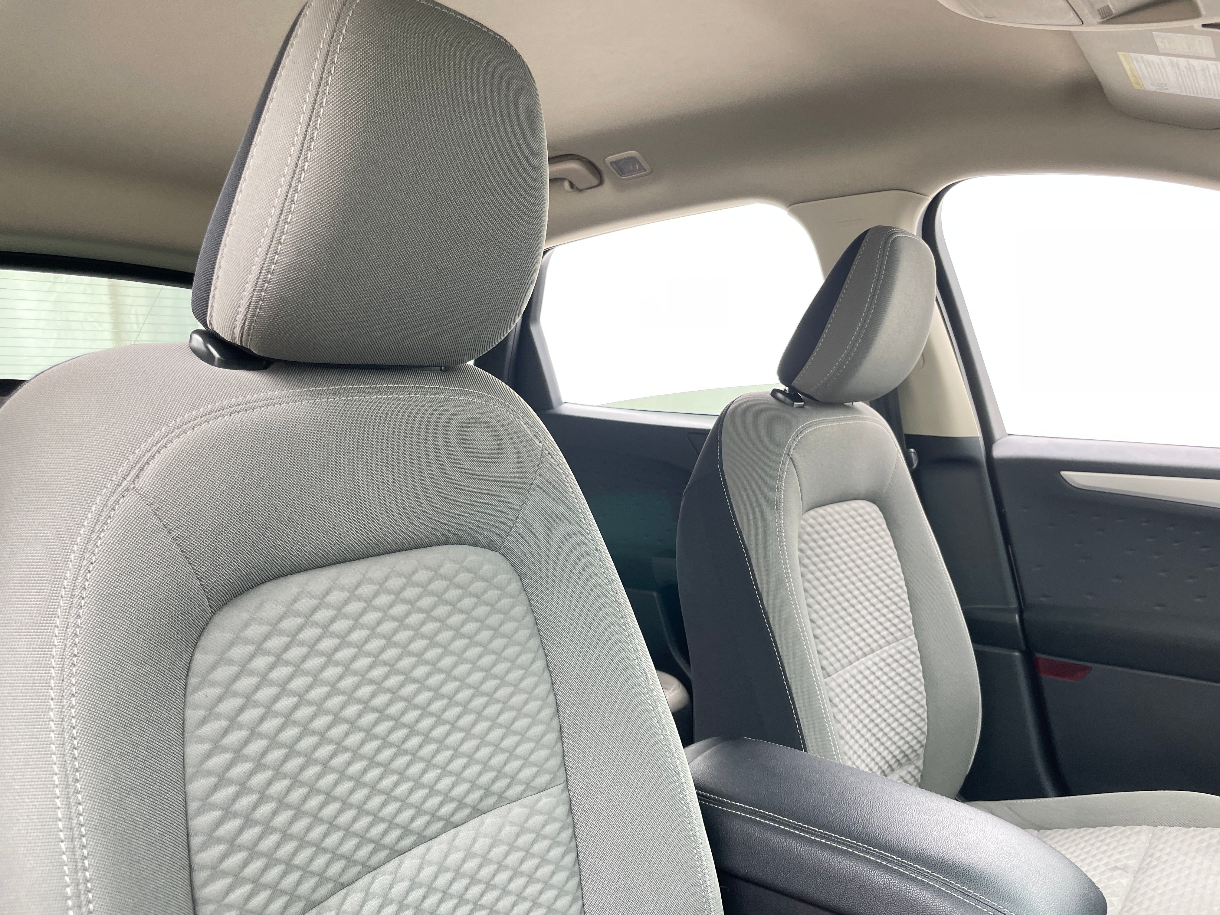2020 Ford Escape SE 2