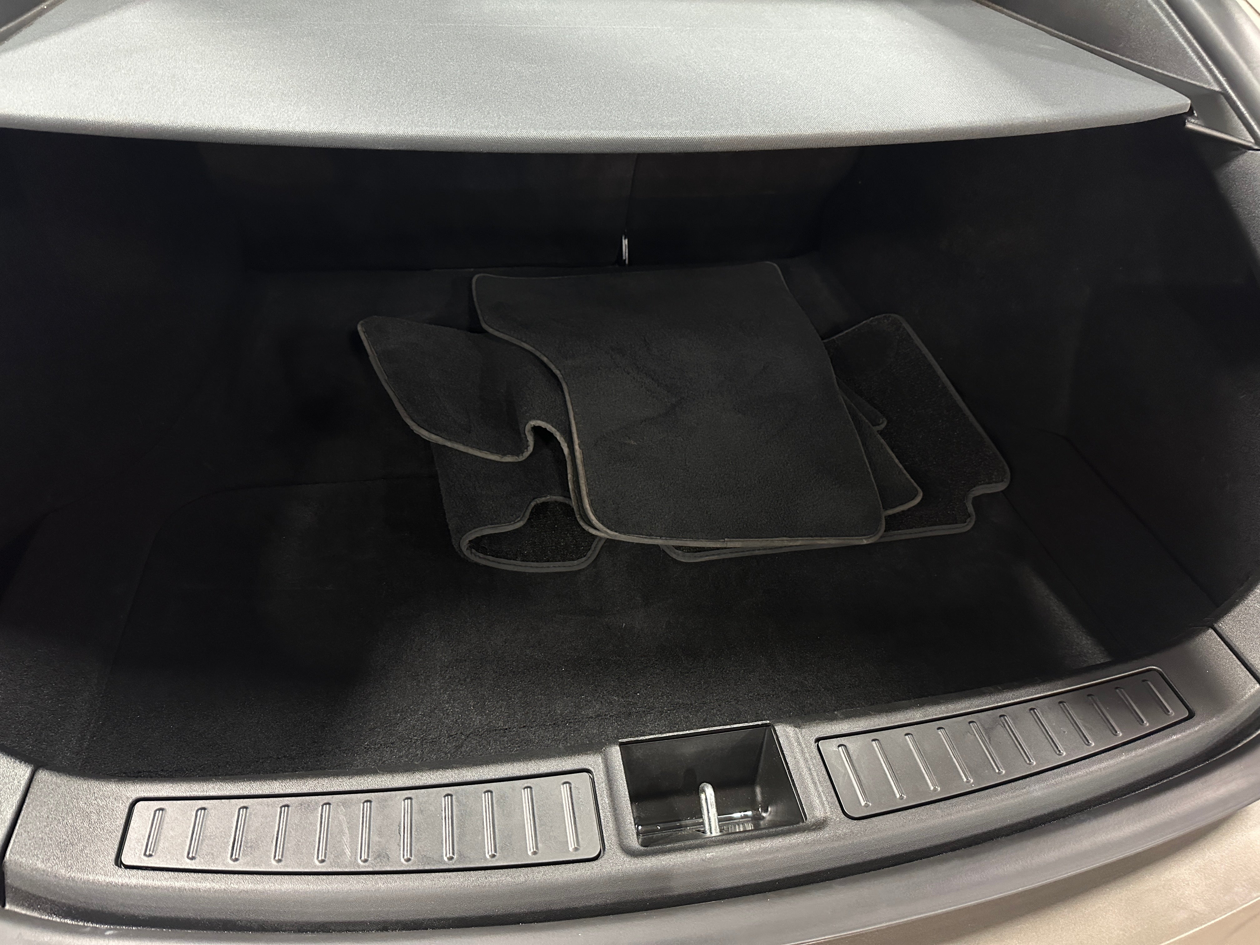 2016 Tesla Model S 90D 6