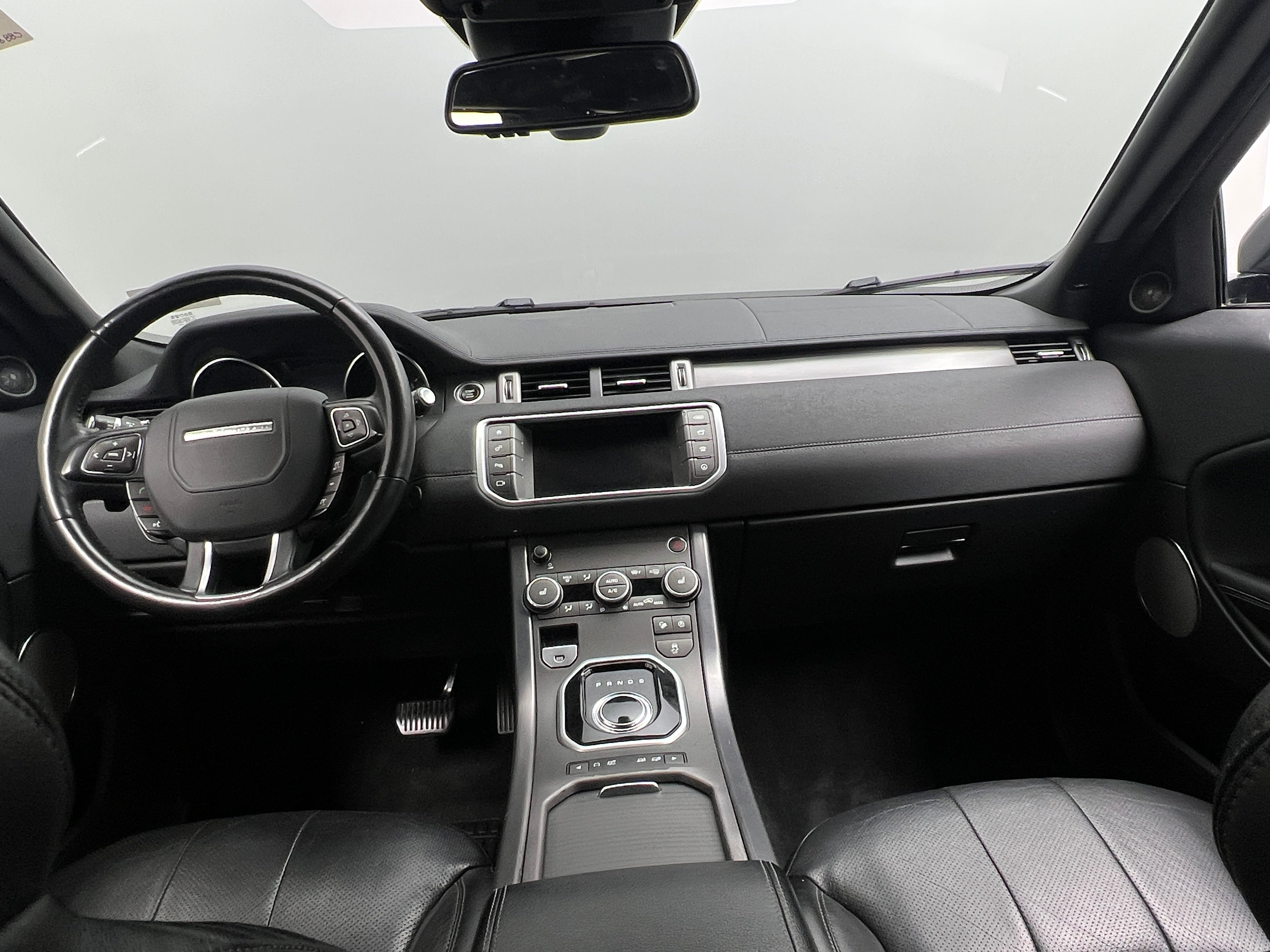 2019 Land Rover Range Rover Evoque Landmark Edition 2