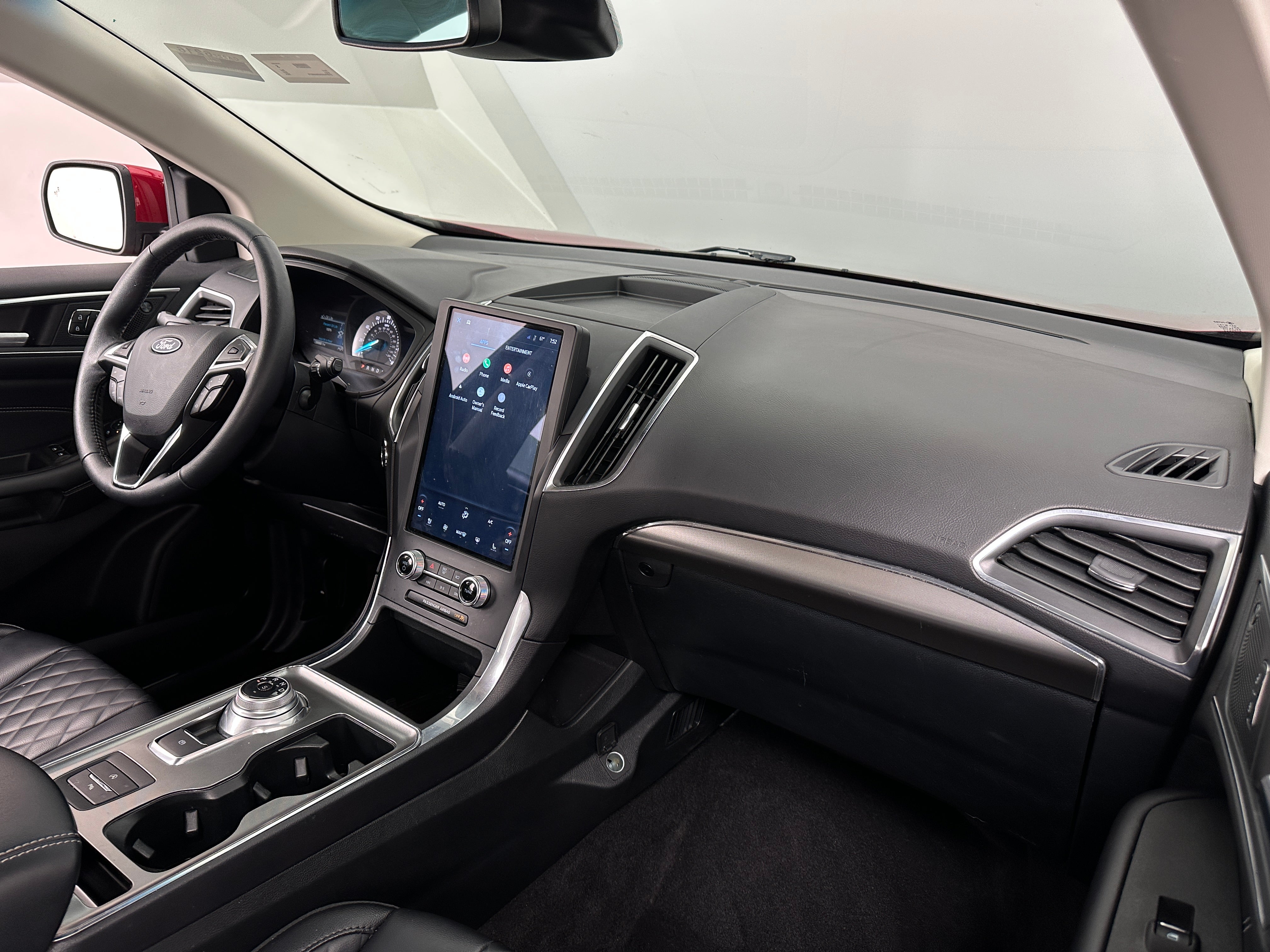 2024 Ford Edge Titanium 2