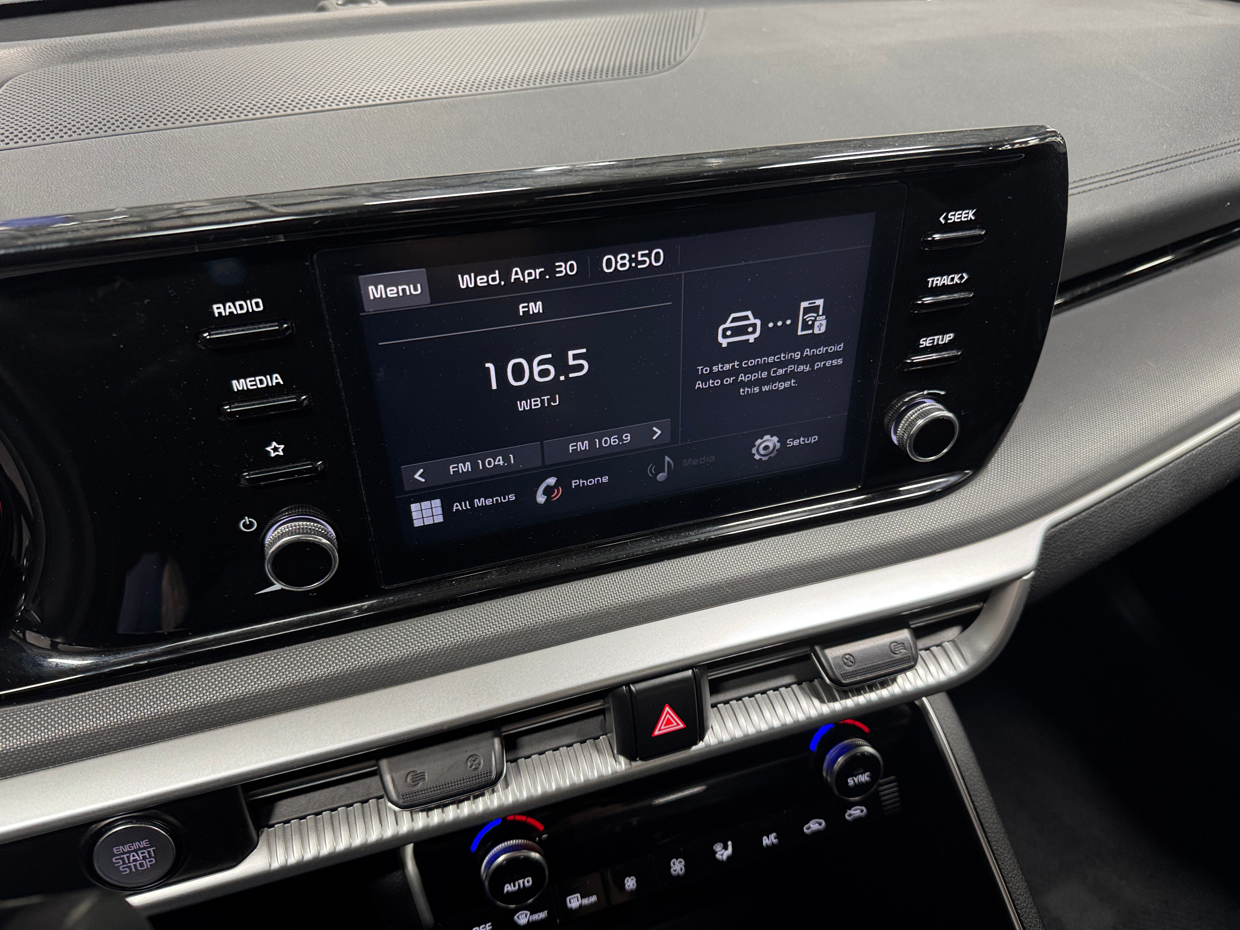 2023 Kia K5 LXS 4
