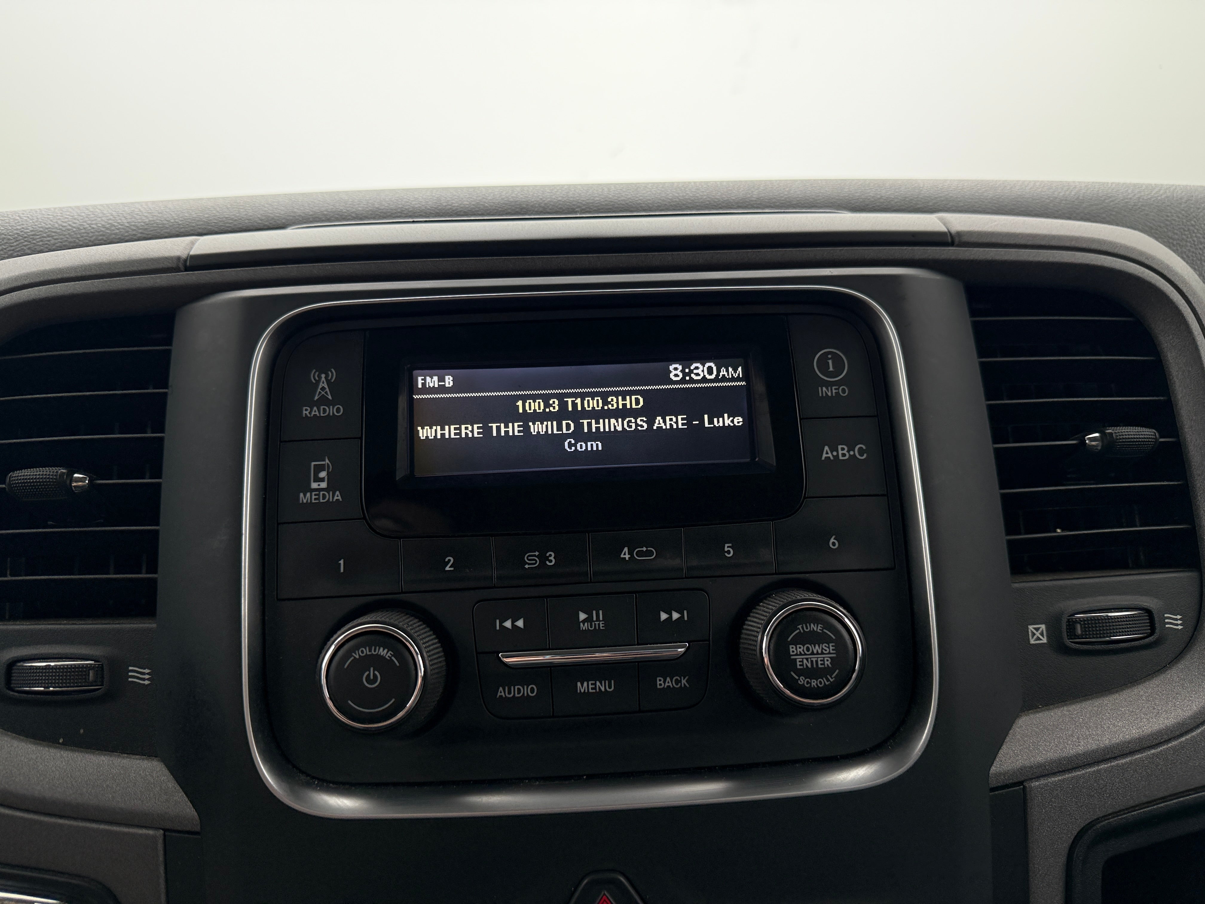 2019 RAM 1500 Classic Tradesman 4