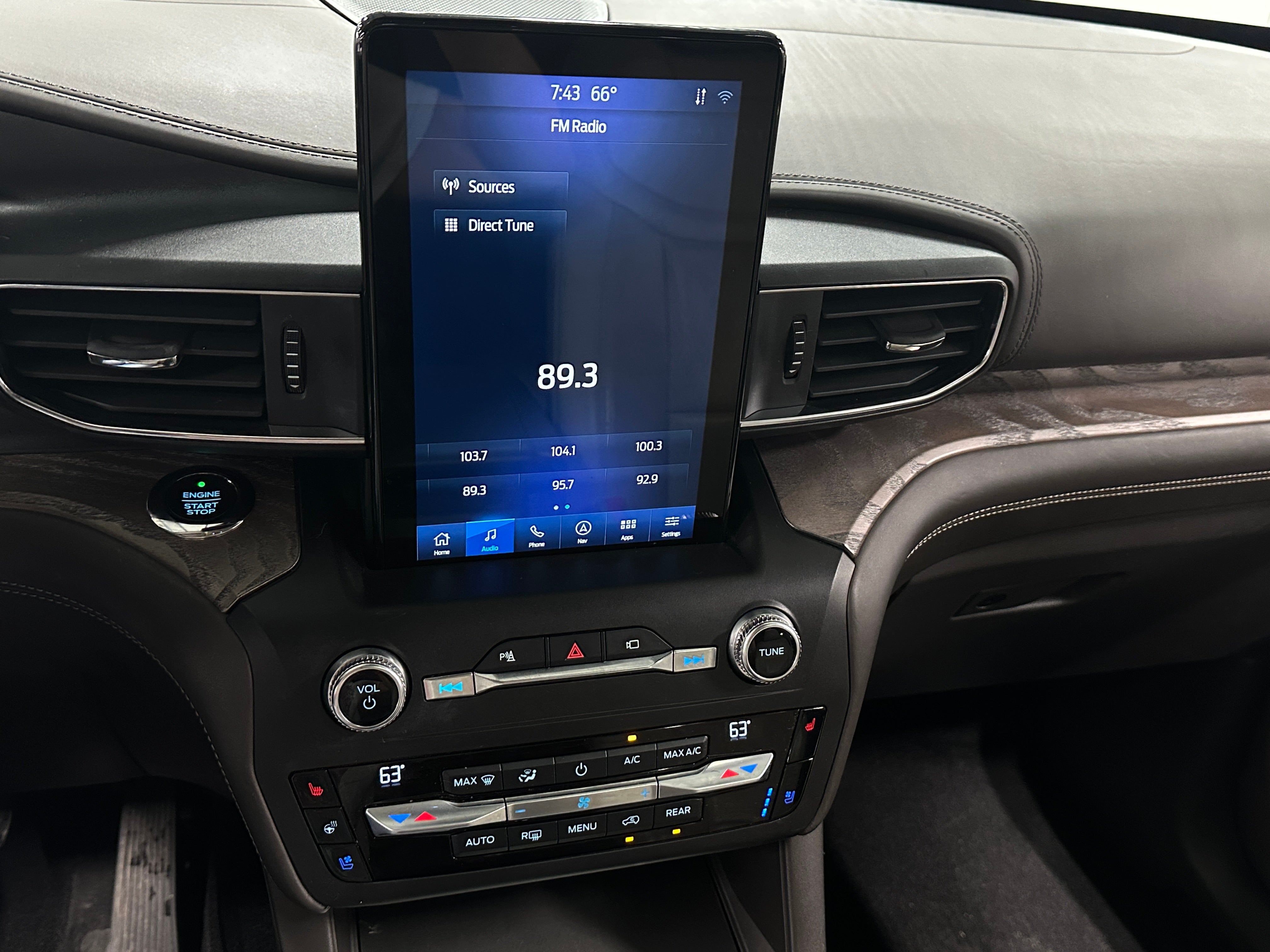 2020 Ford Explorer Platinum 3