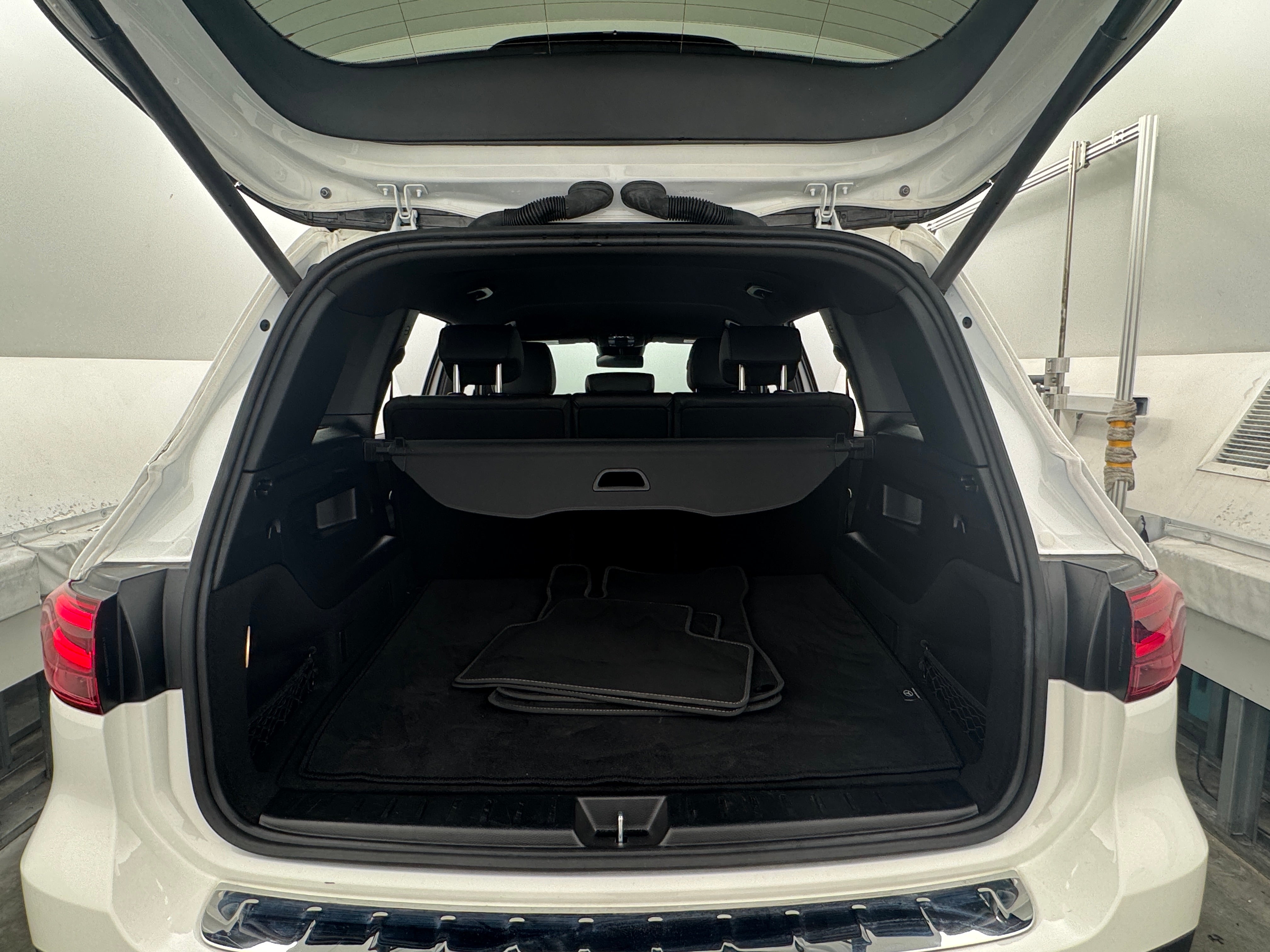 2024 Mercedes-Benz GLB 250 6