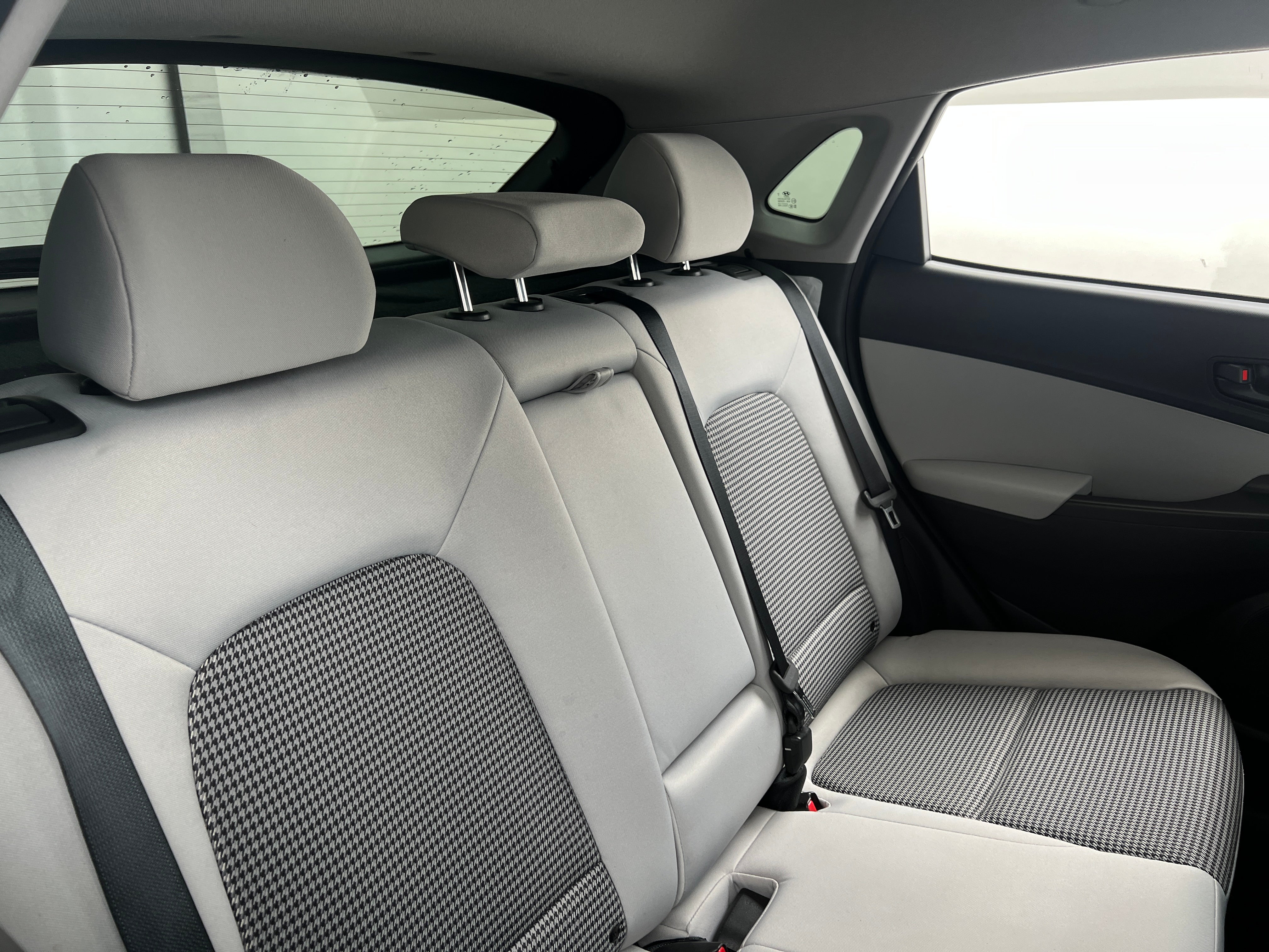 2022 Hyundai Kona SE 6
