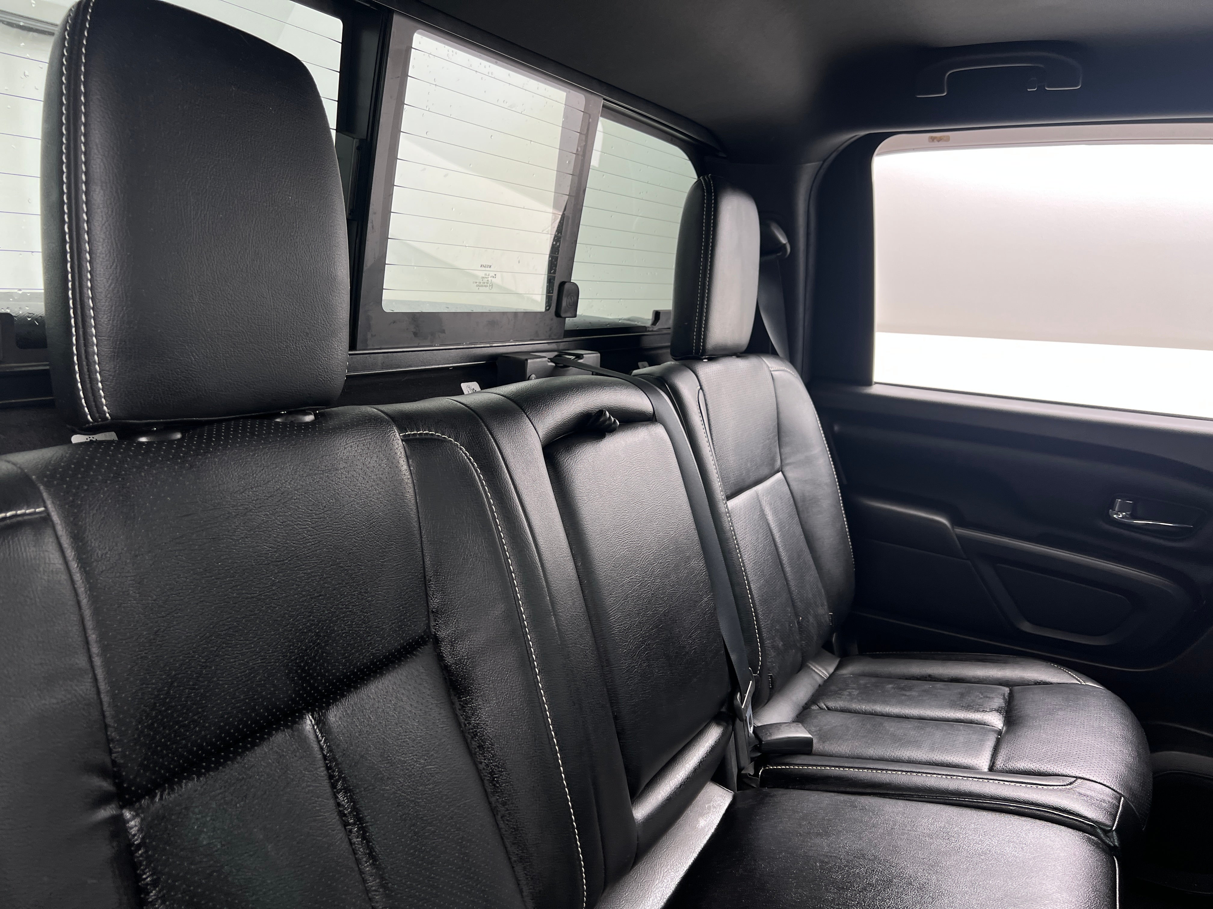 2019 Nissan Titan SV 6