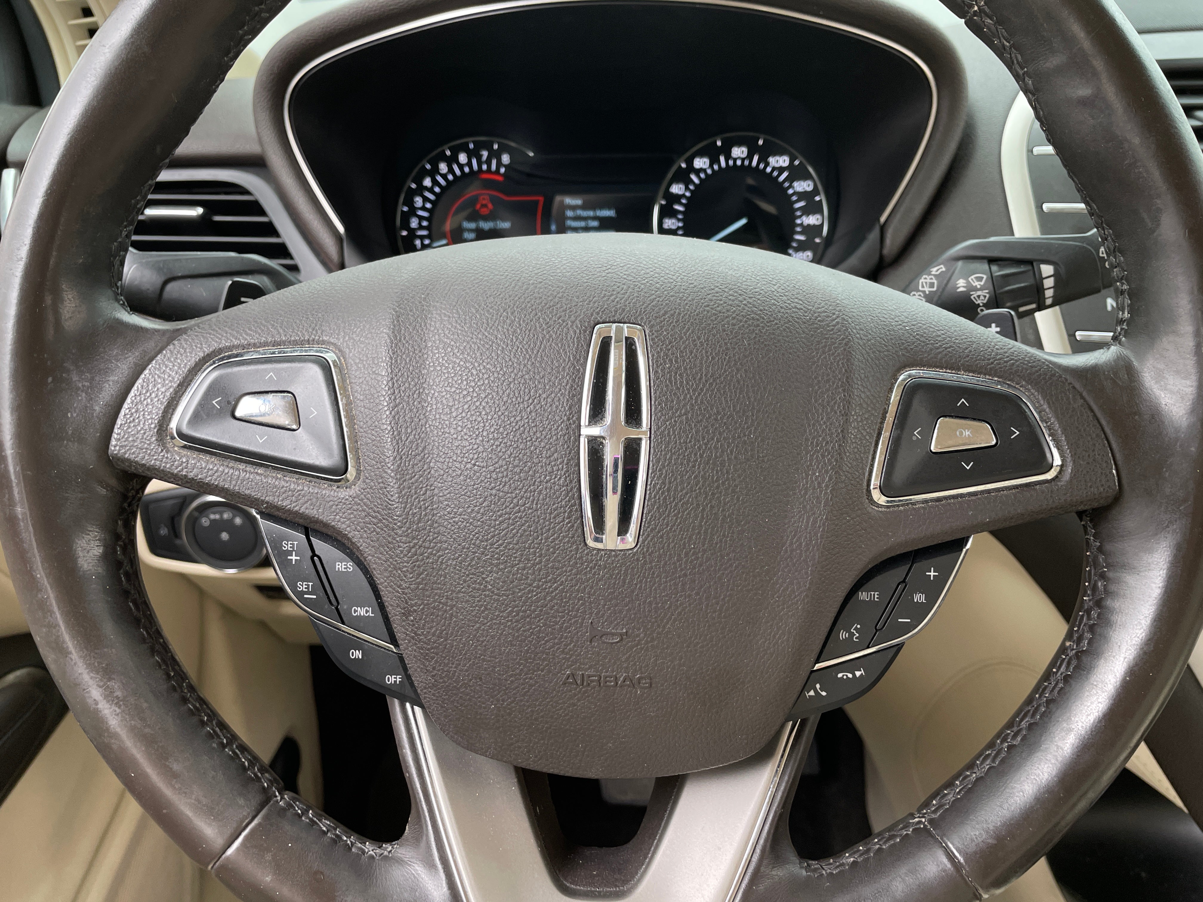 2016 Lincoln MKC Reserve 4