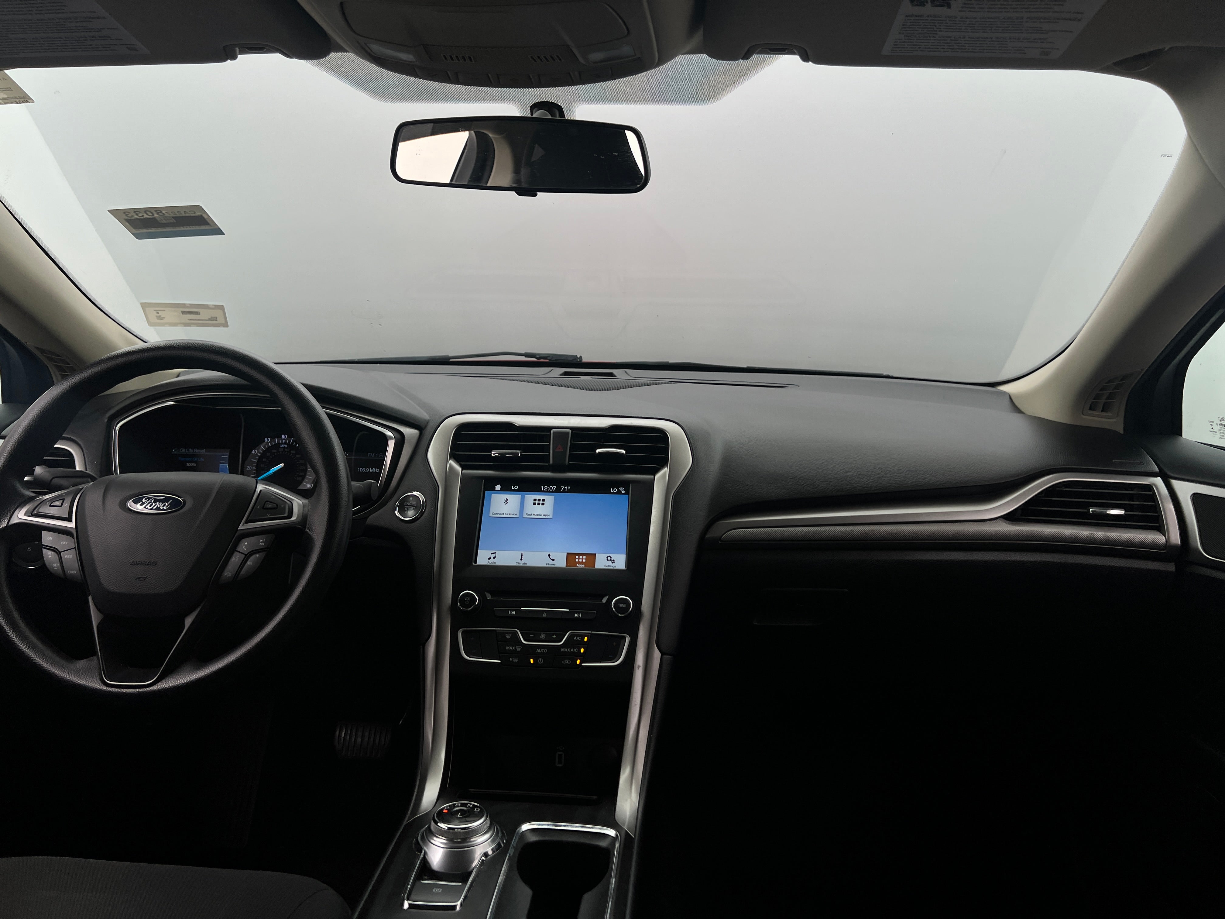 2017 Ford Fusion SE 3