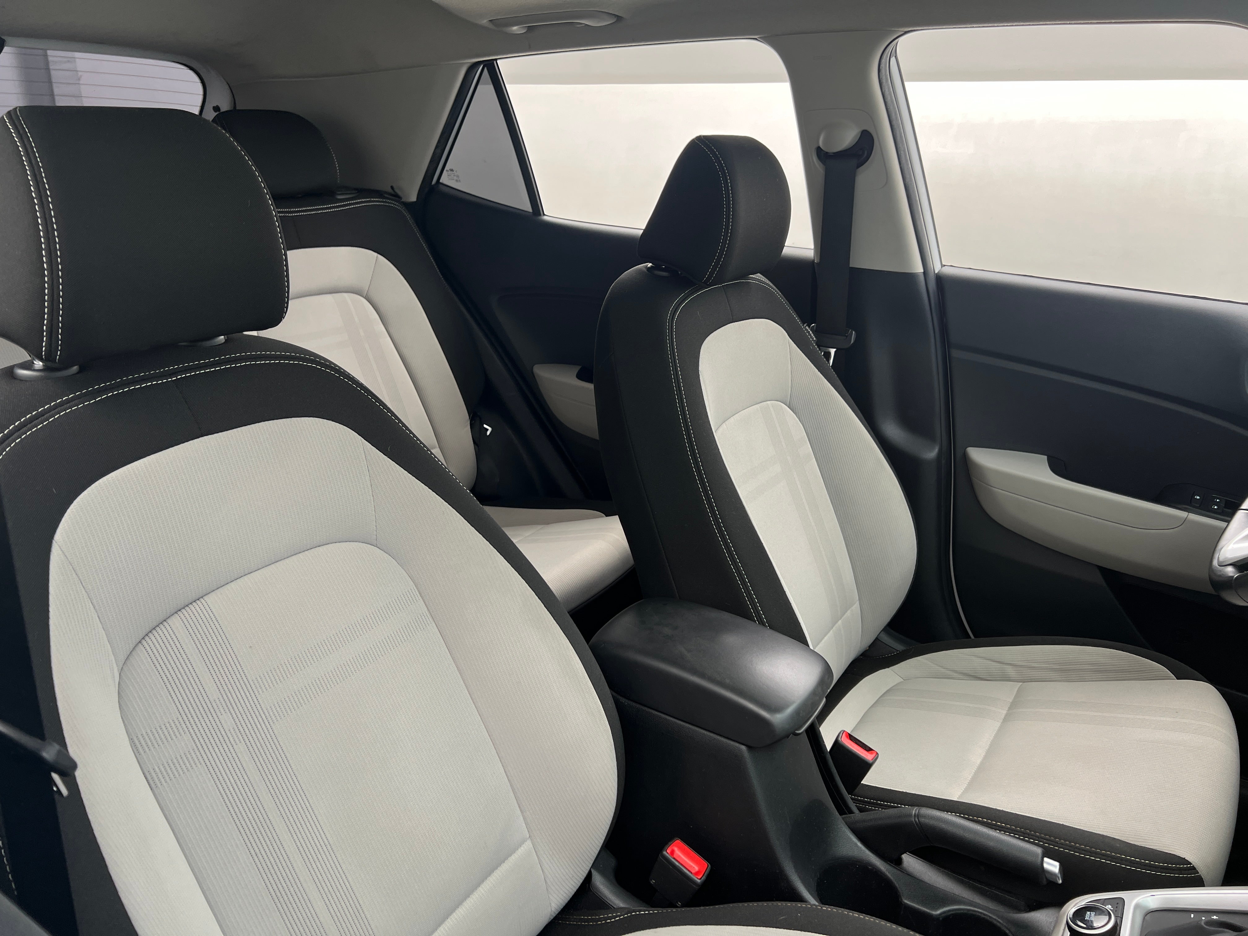 2021 Hyundai Venue SEL 2