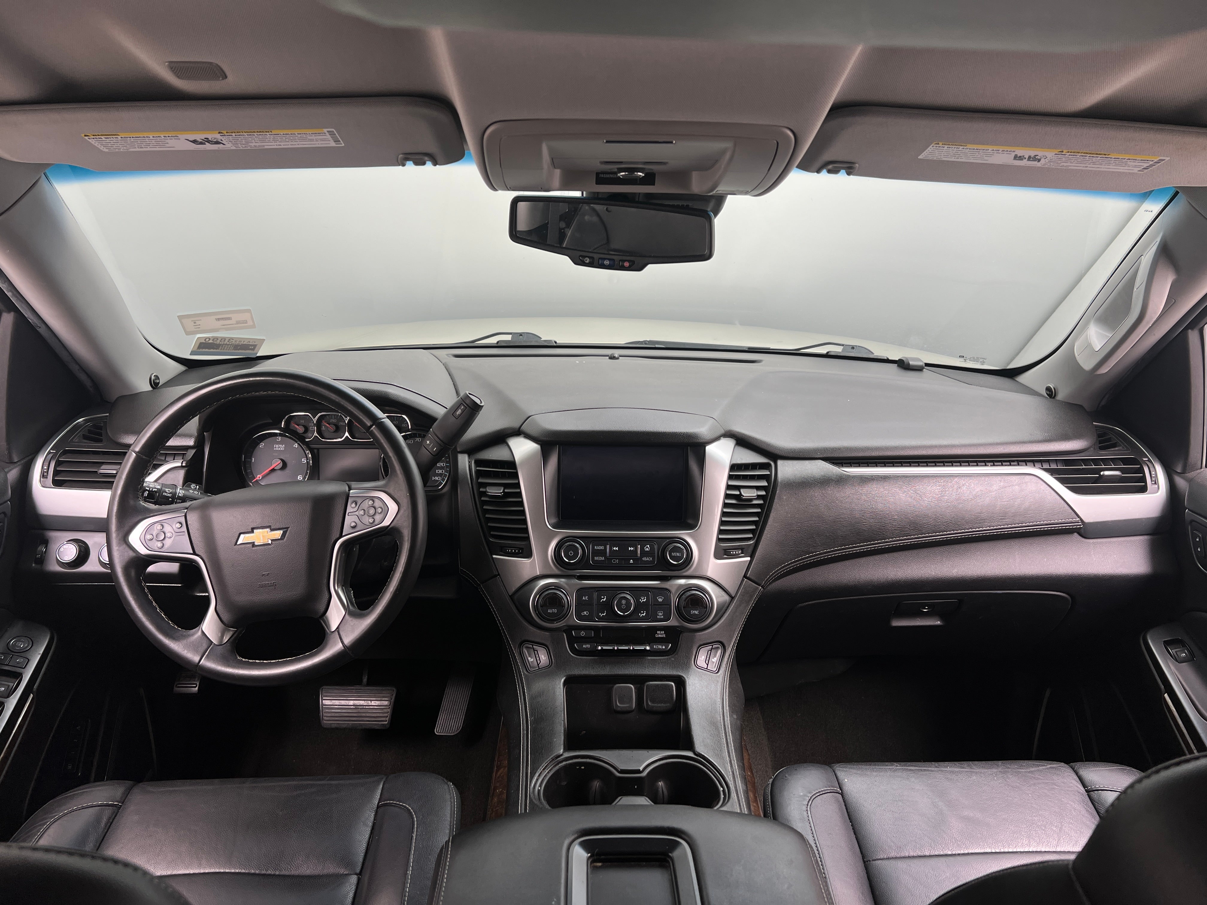 2017 Chevrolet Suburban LT 2