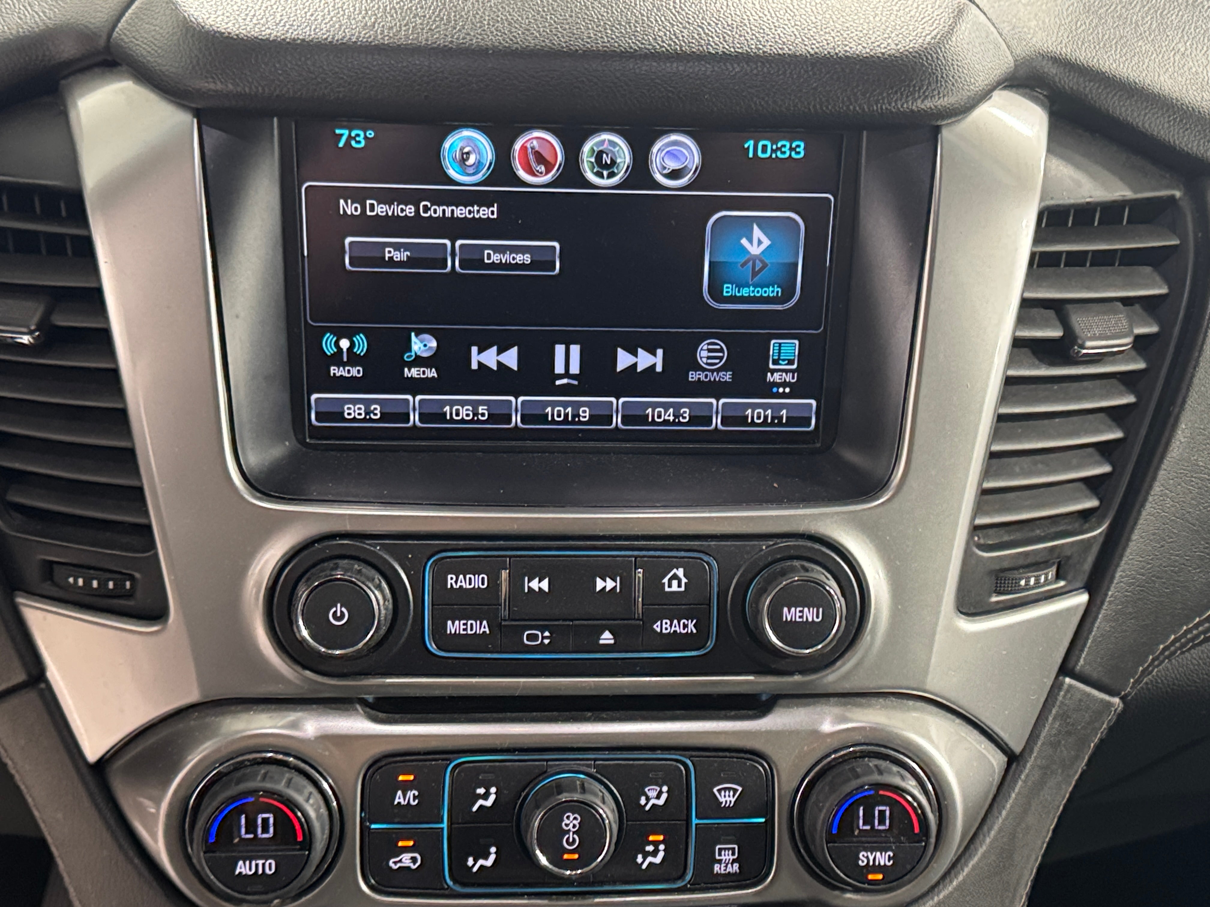 2017 Chevrolet Suburban LT 3
