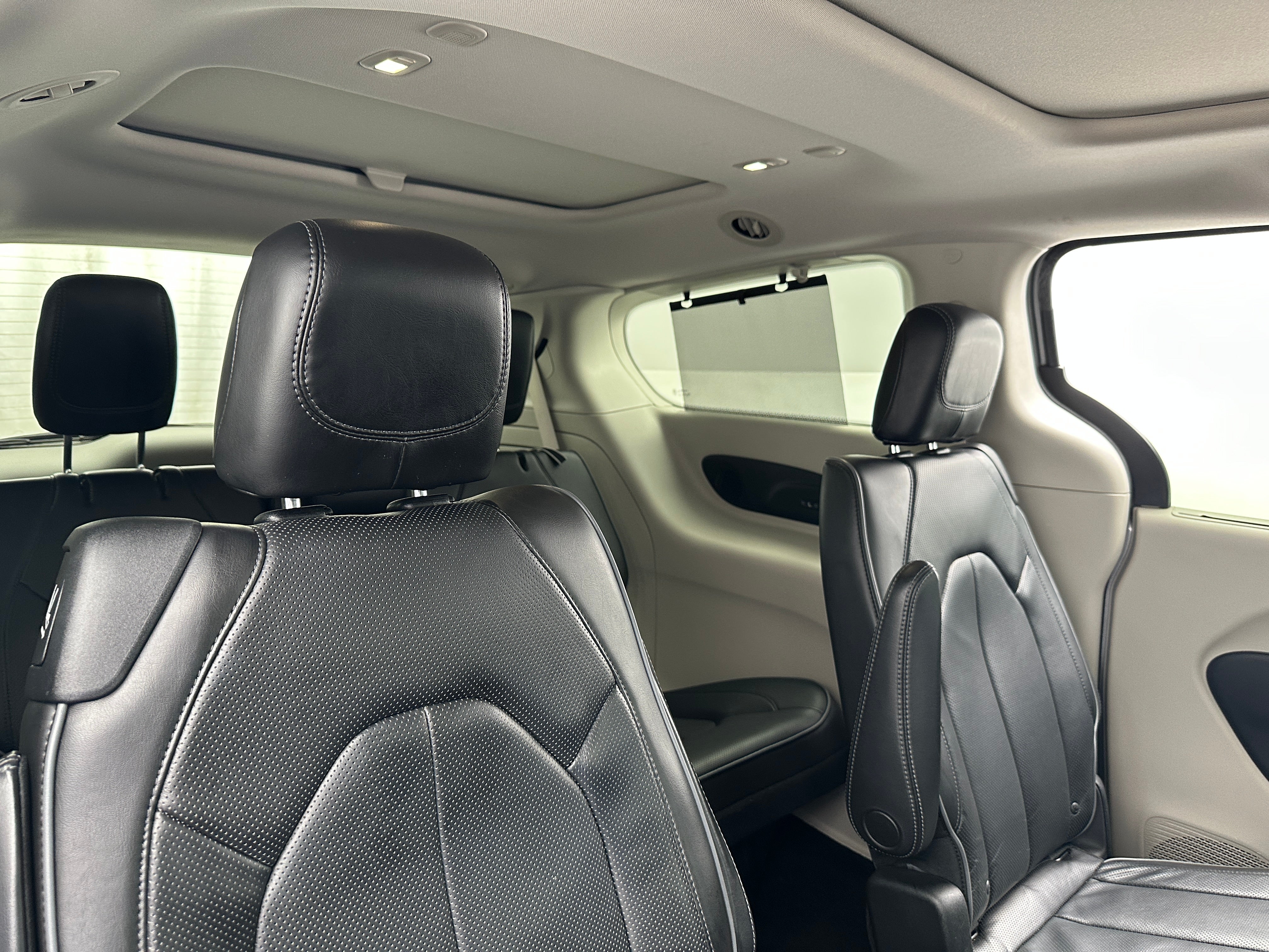 2017 Chrysler Pacifica Limited 5