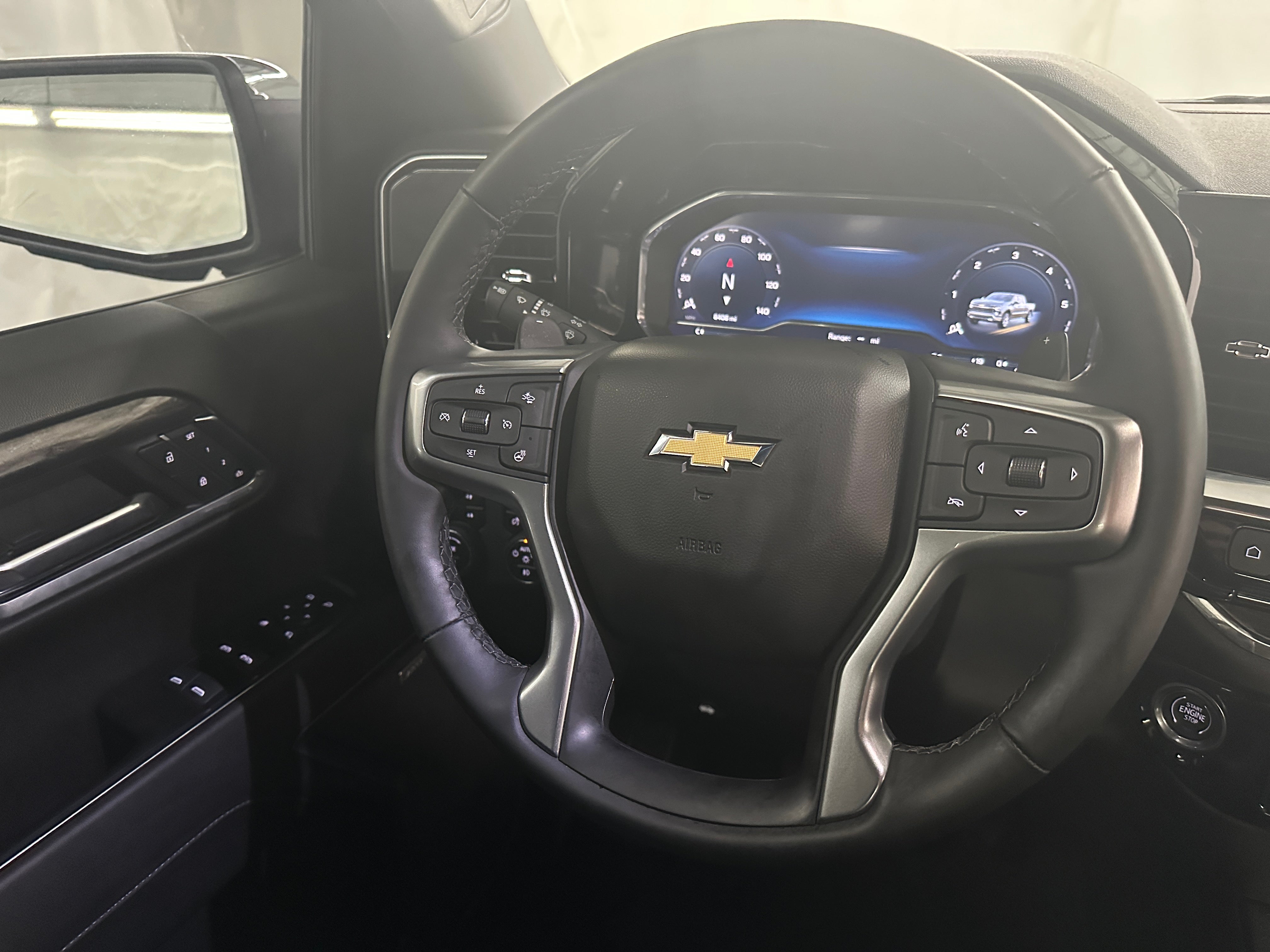 2024 Chevrolet Silverado 1500 LTZ 4