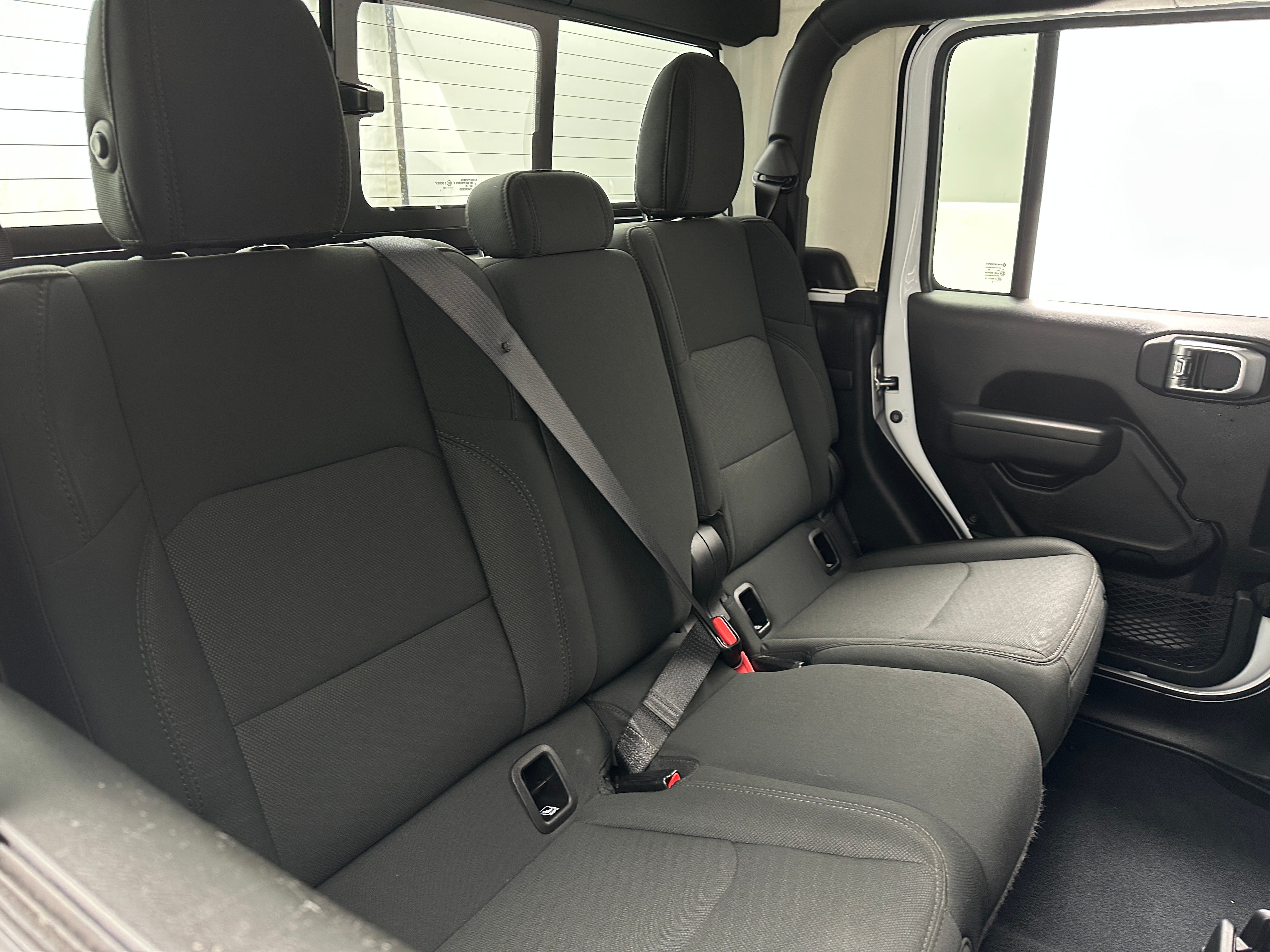 2022 Jeep Gladiator Willys 6