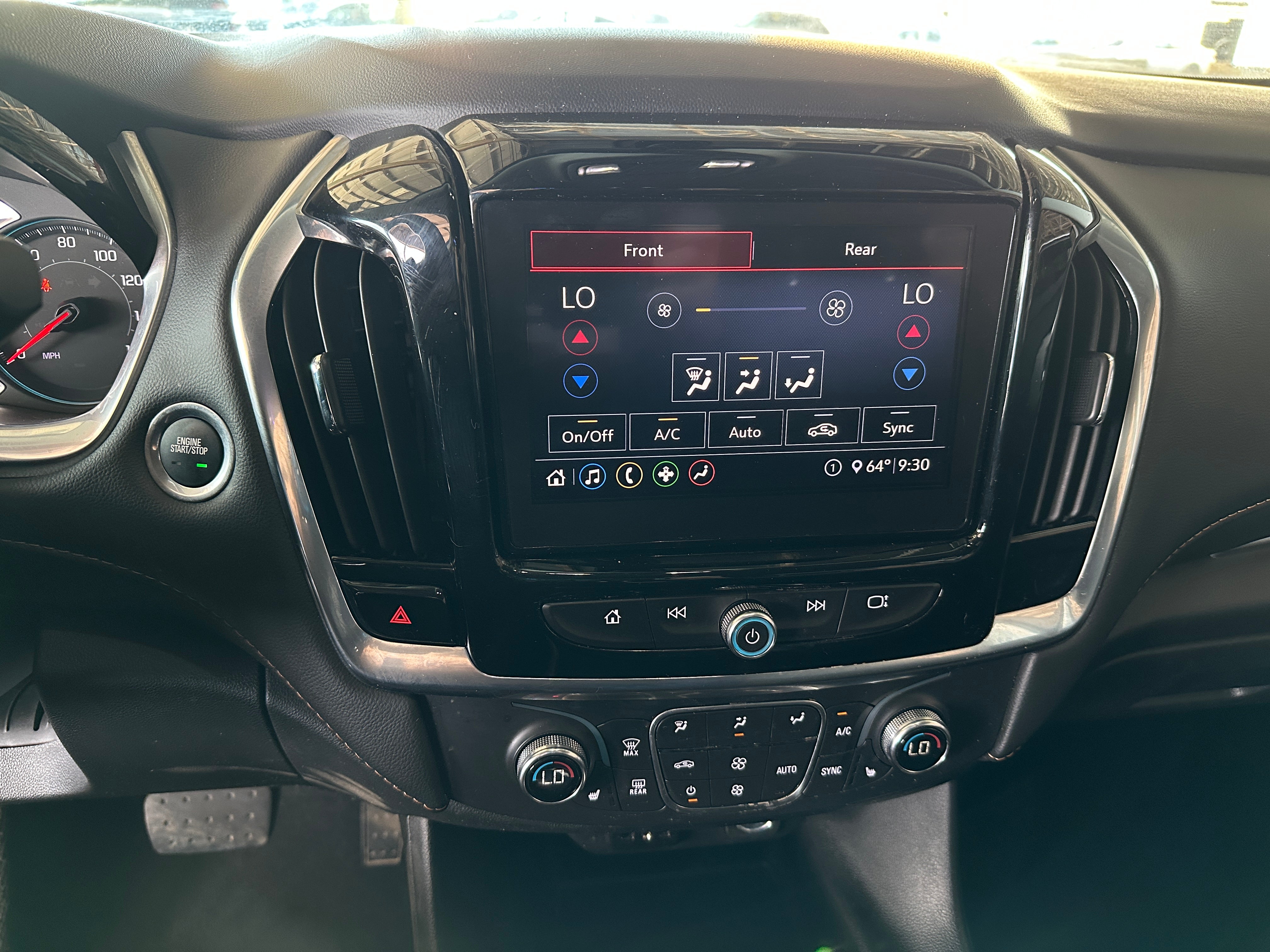 2020 Chevrolet Traverse LT 3