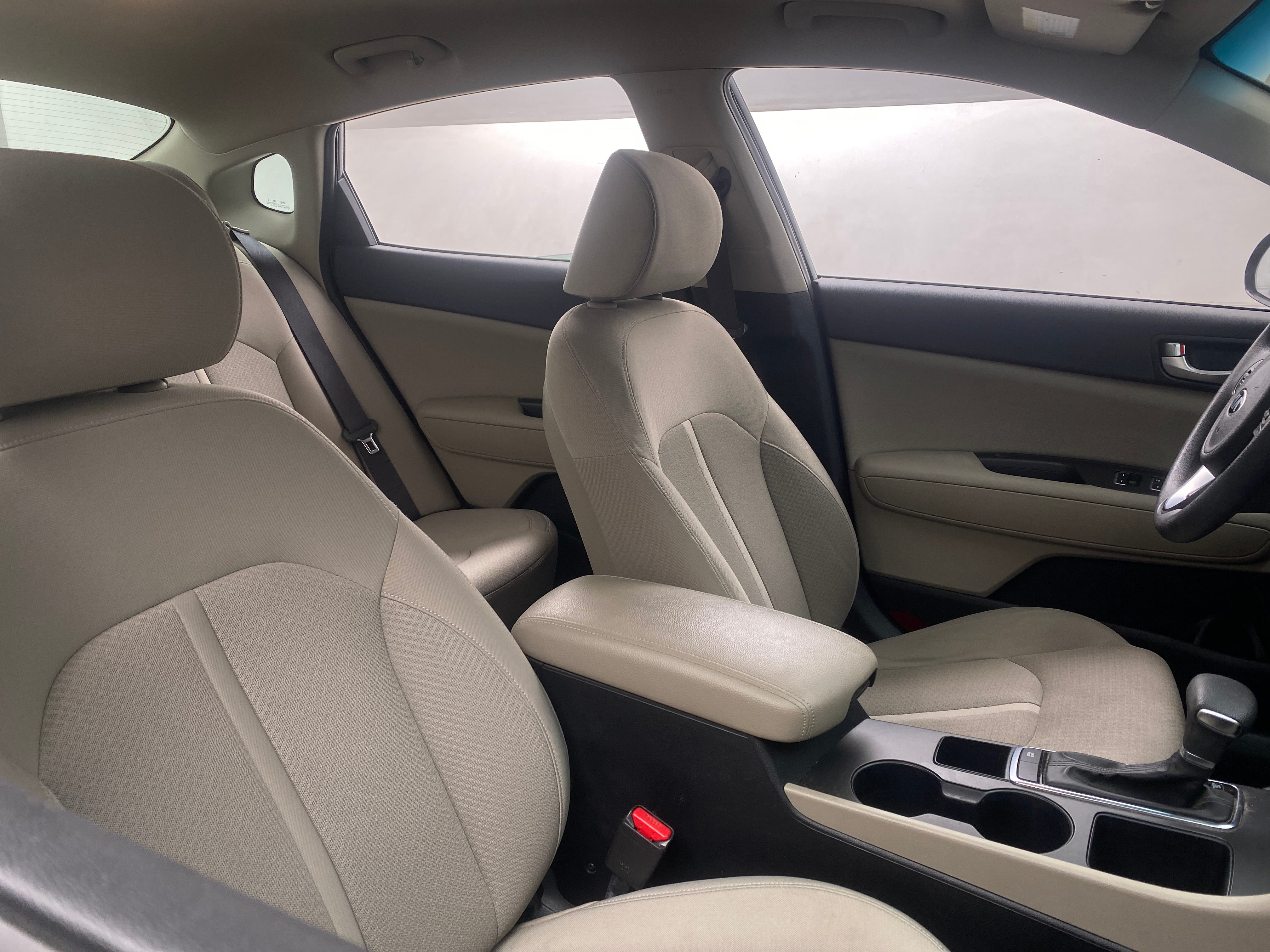 2016 Kia Optima LX 2