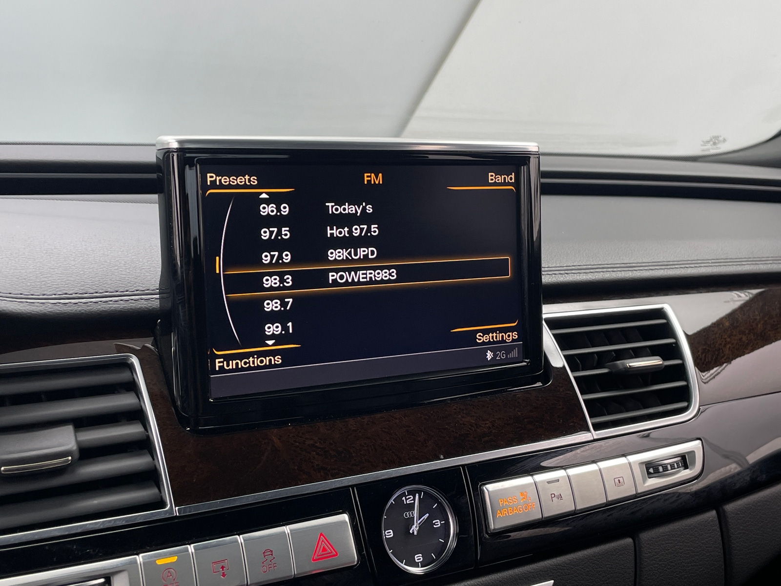 Thumbnail: 2017 Audi A8 - 3