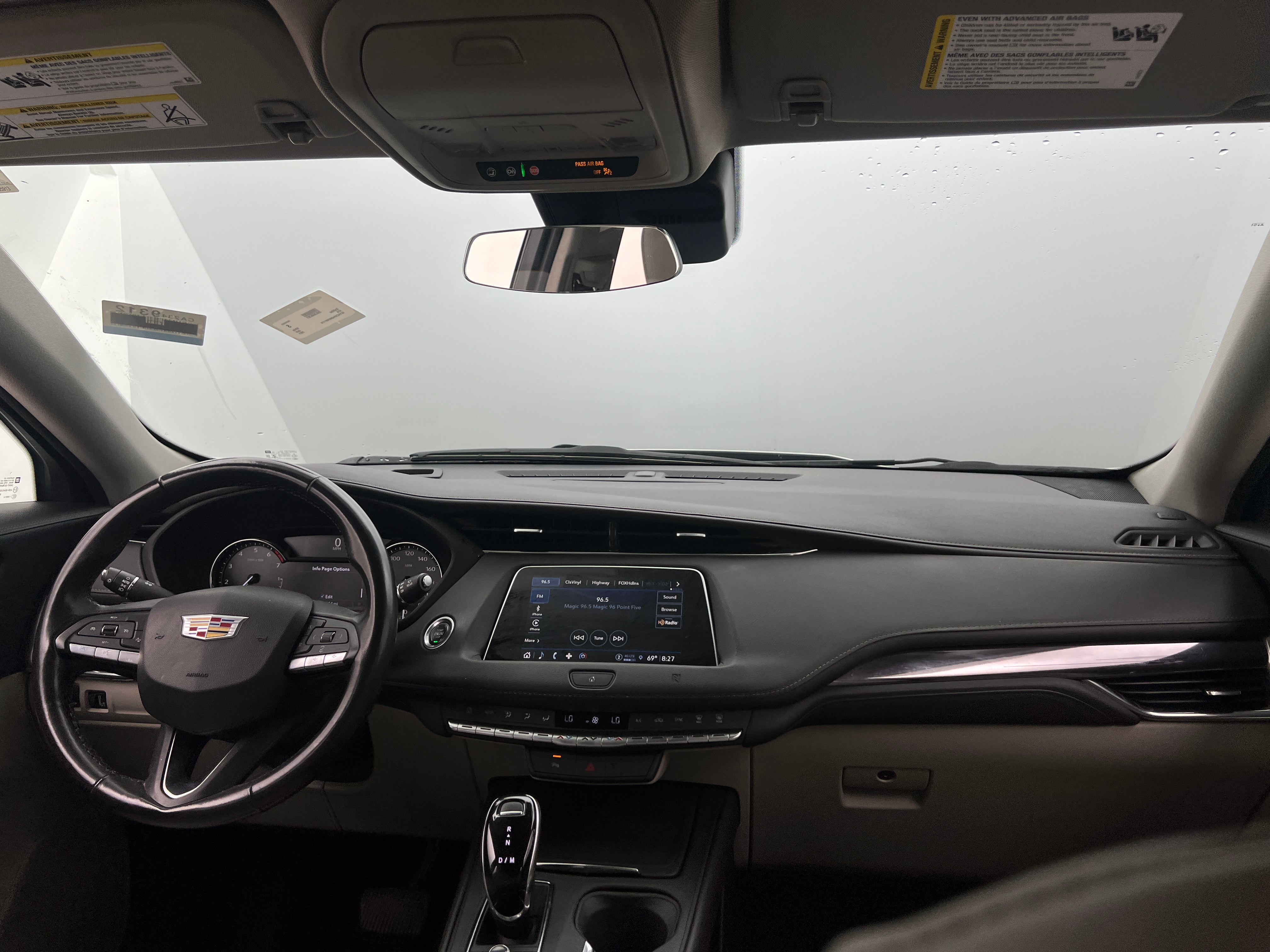 2021 Cadillac XT4 Luxury 2