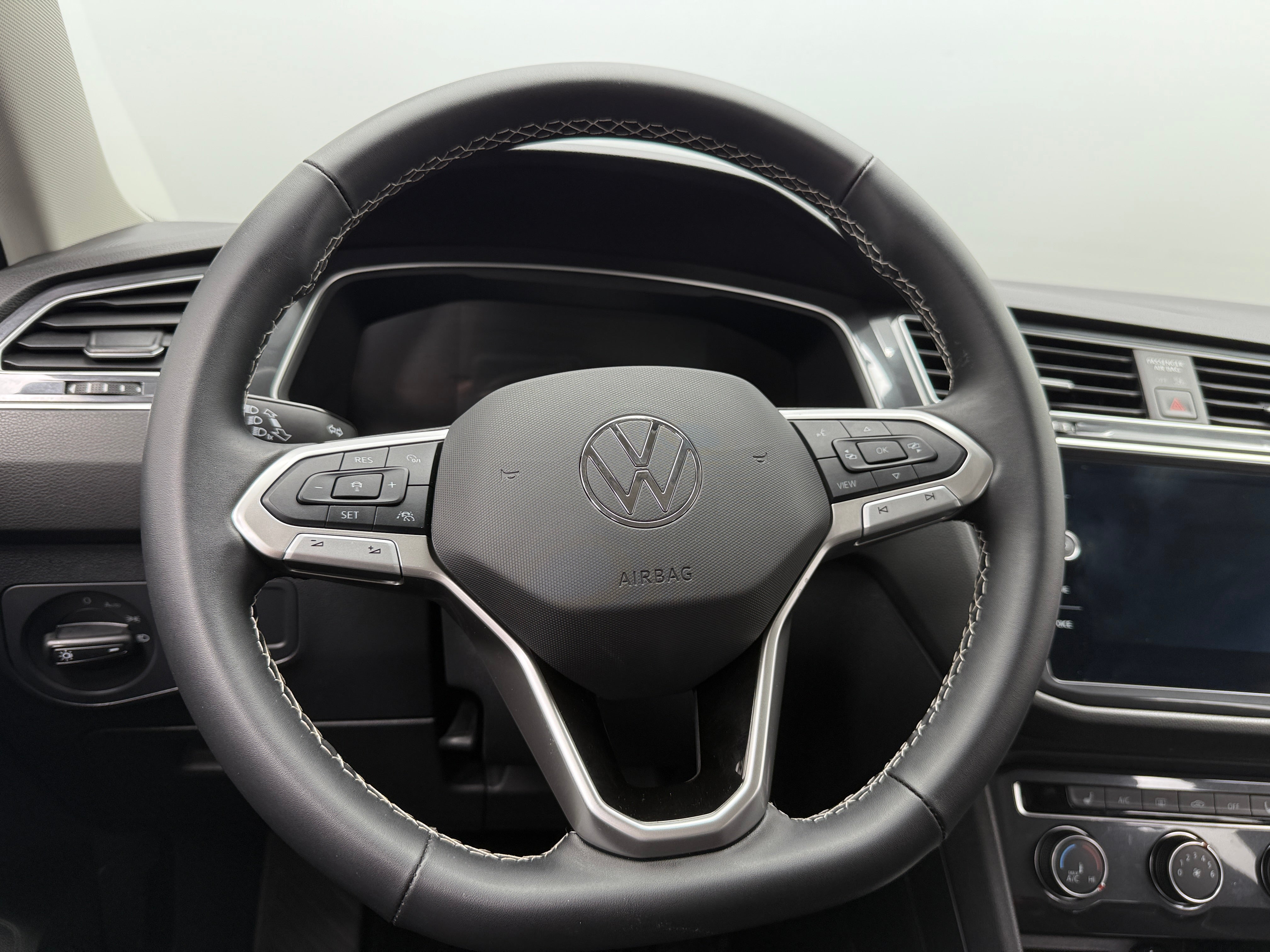 2024 Volkswagen Tiguan S 5