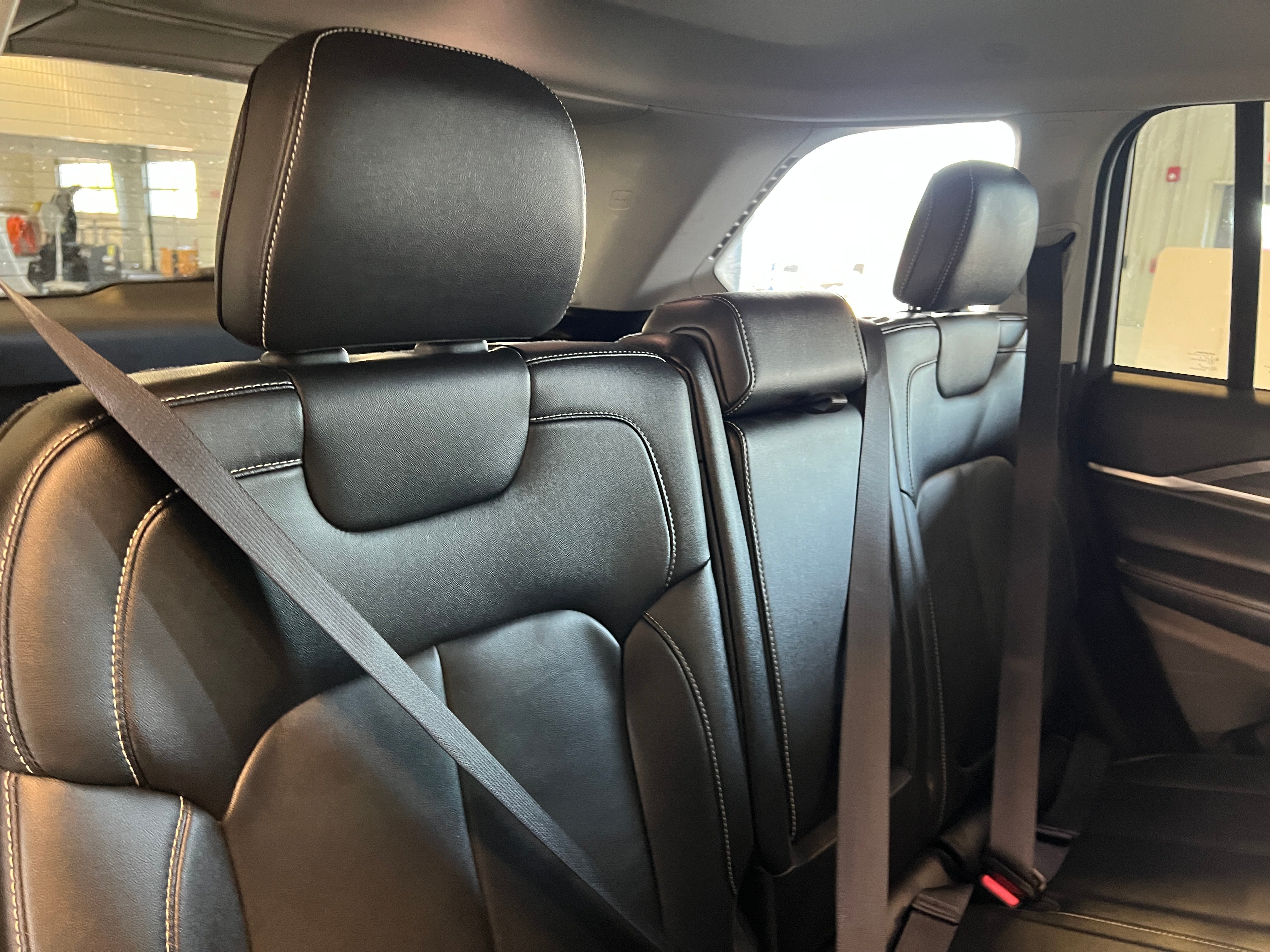 2023 Jeep Grand Cherokee Limited Edition 5