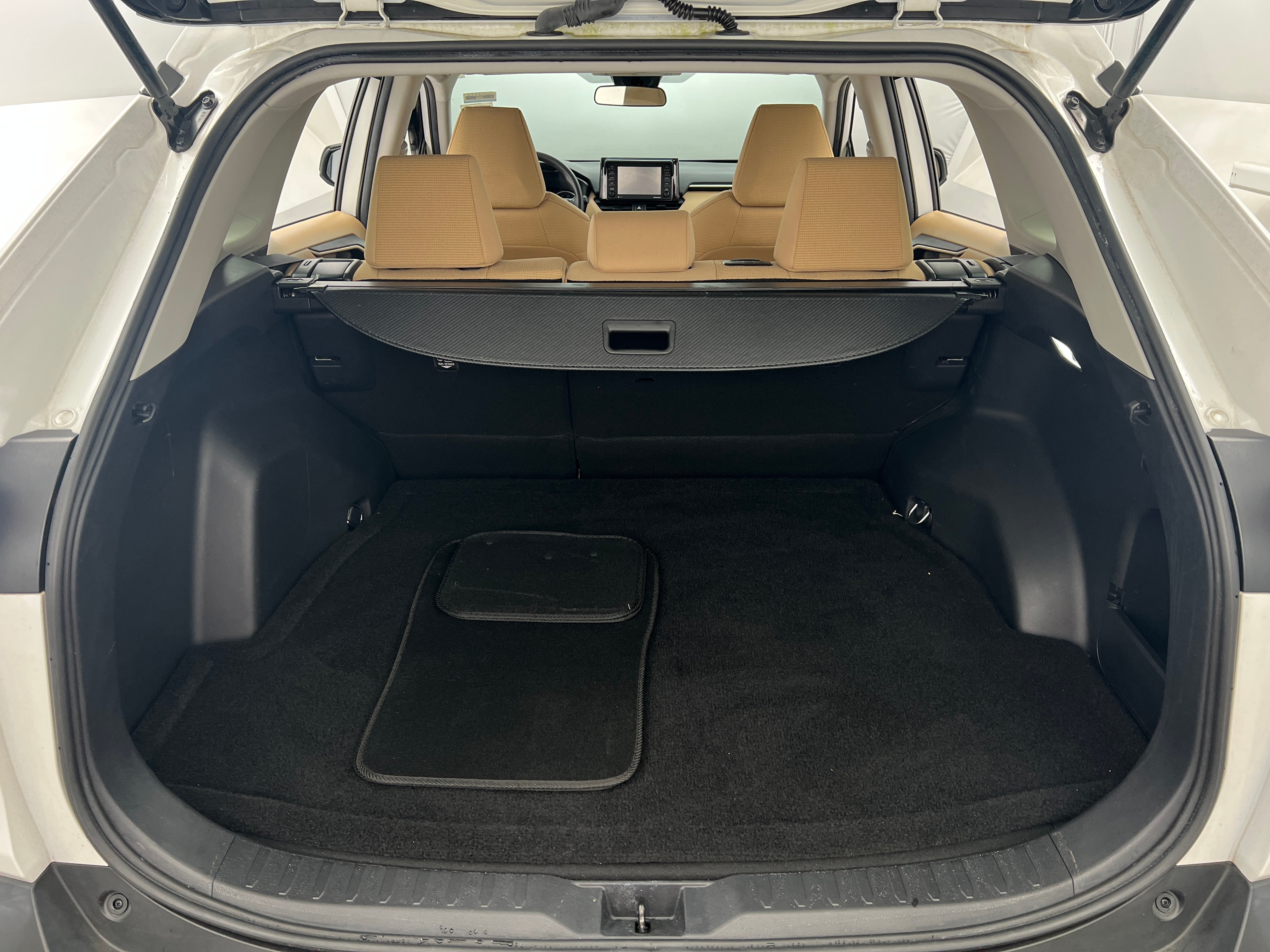 2021 Toyota RAV4 LE 7
