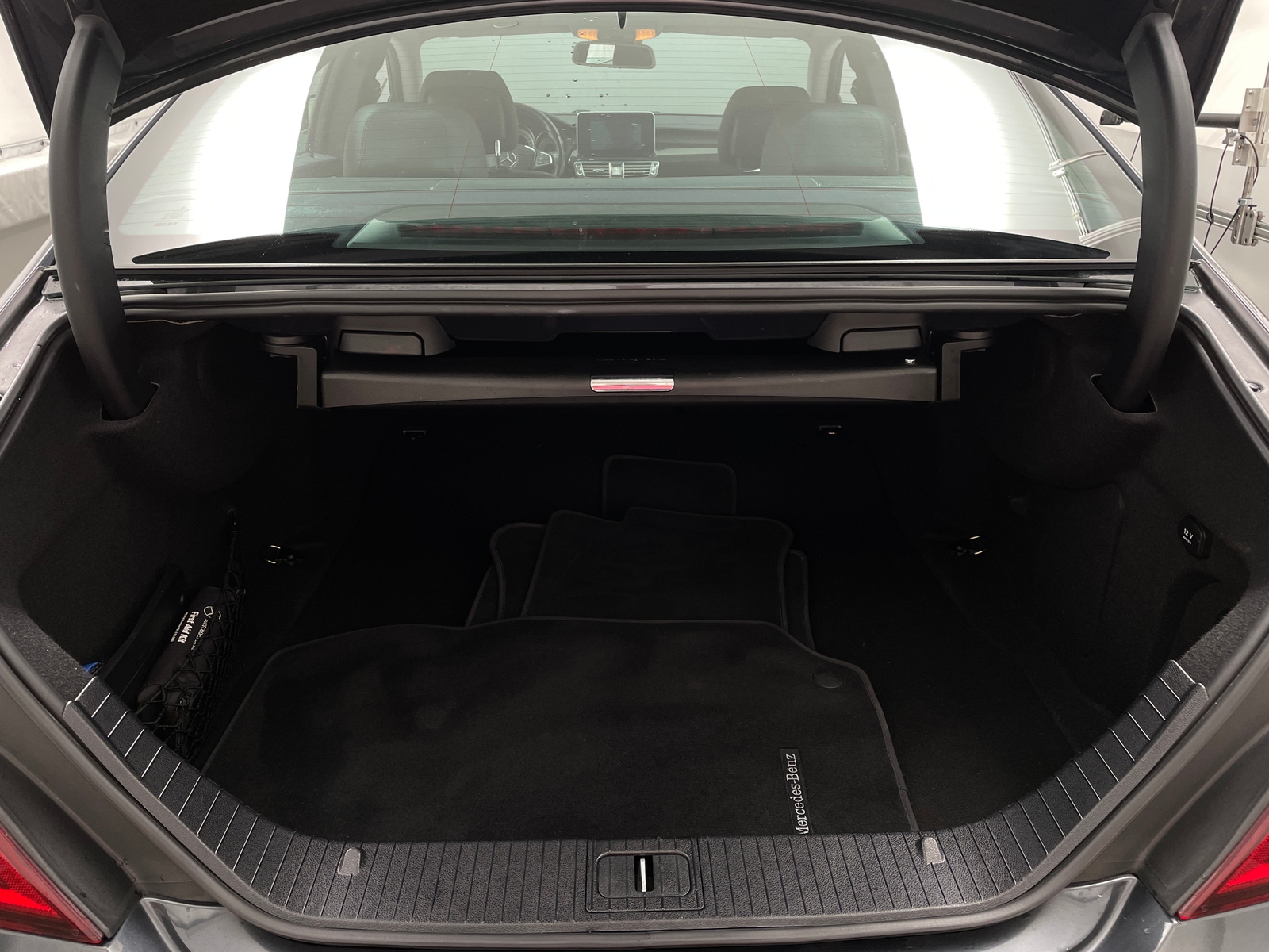 Thumbnail: 2016 Mercedes-Benz CLS - 6