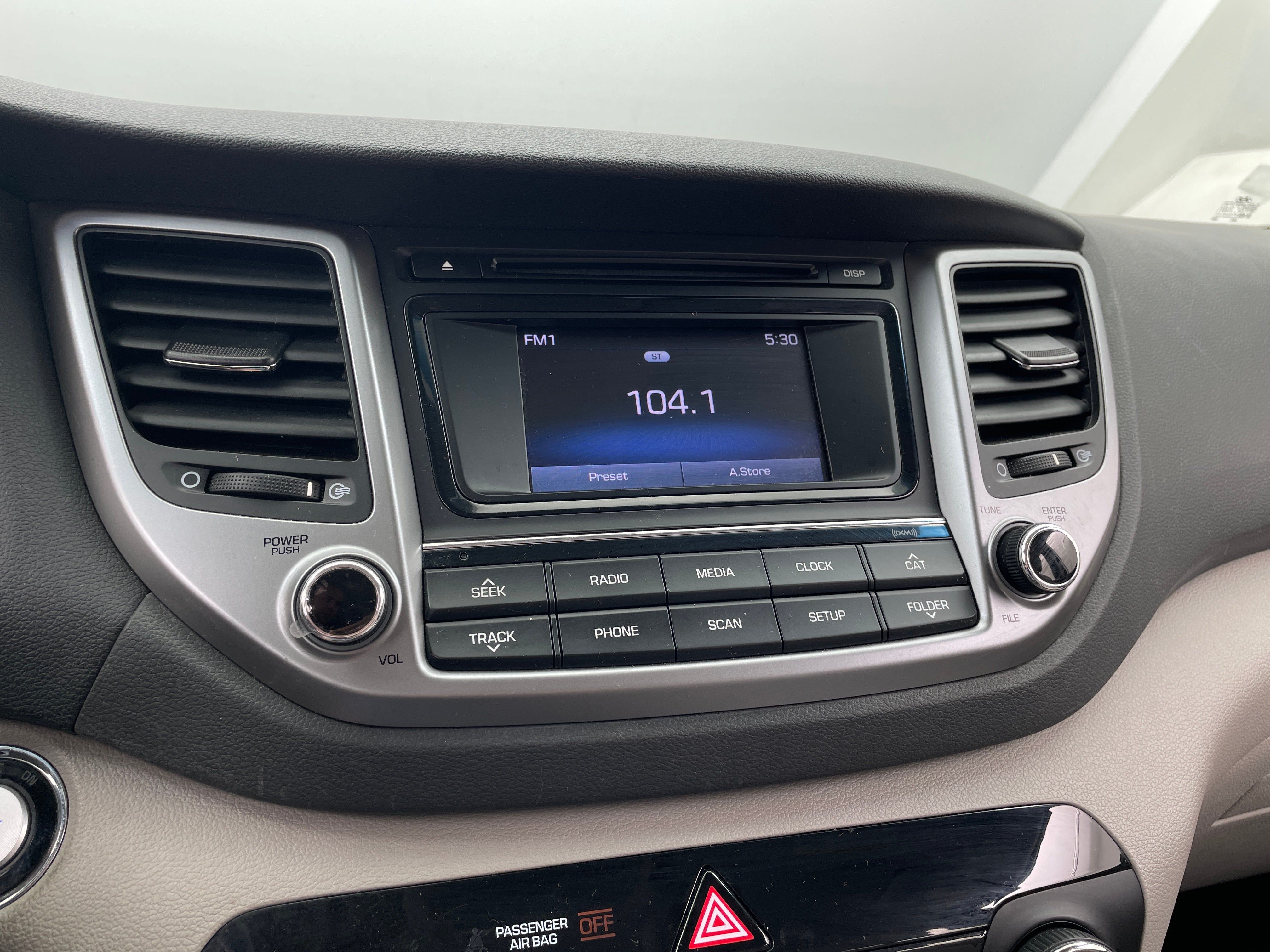 2017 Hyundai Tucson Sport 4