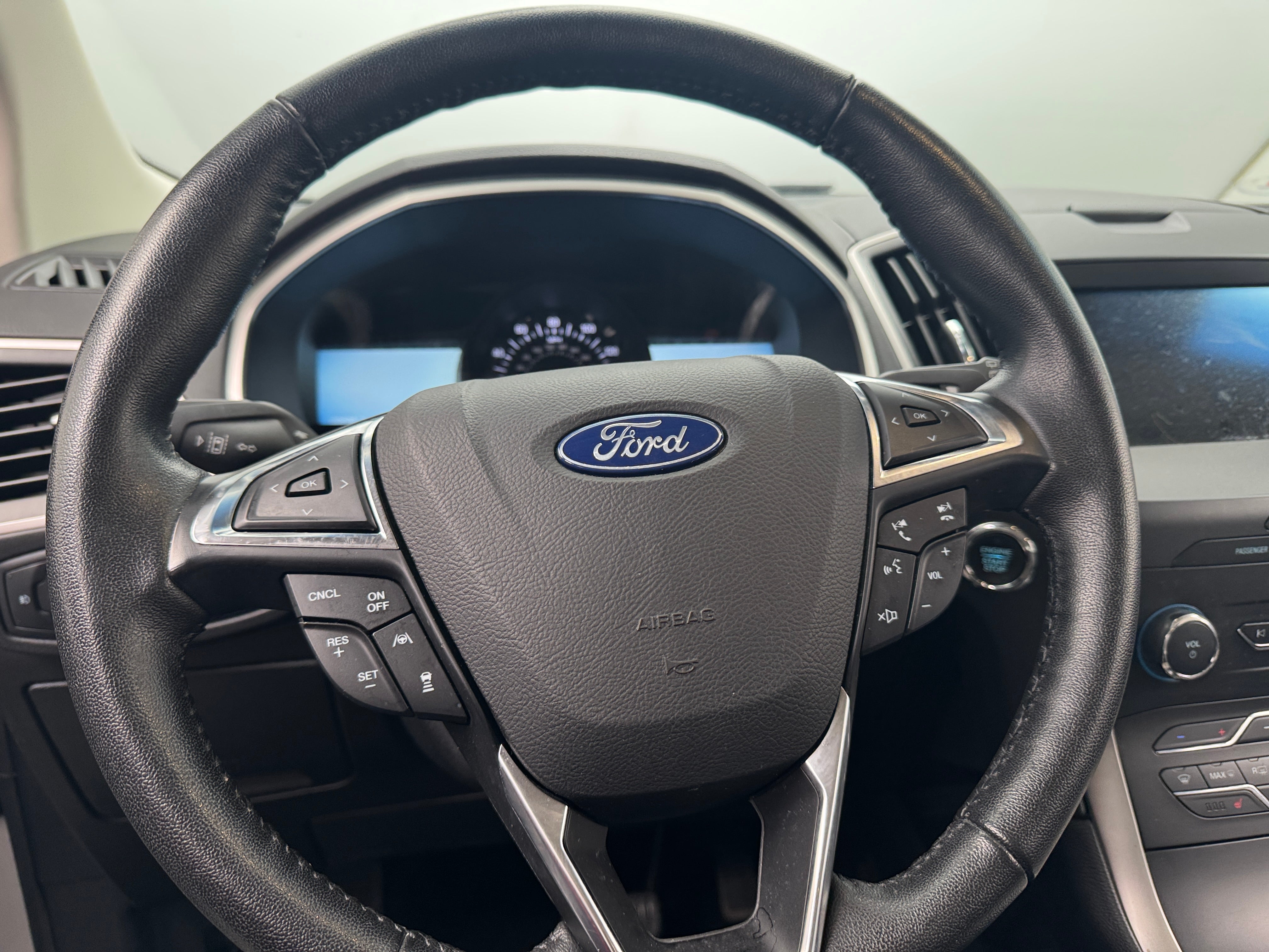 2019 Ford Edge SEL 5