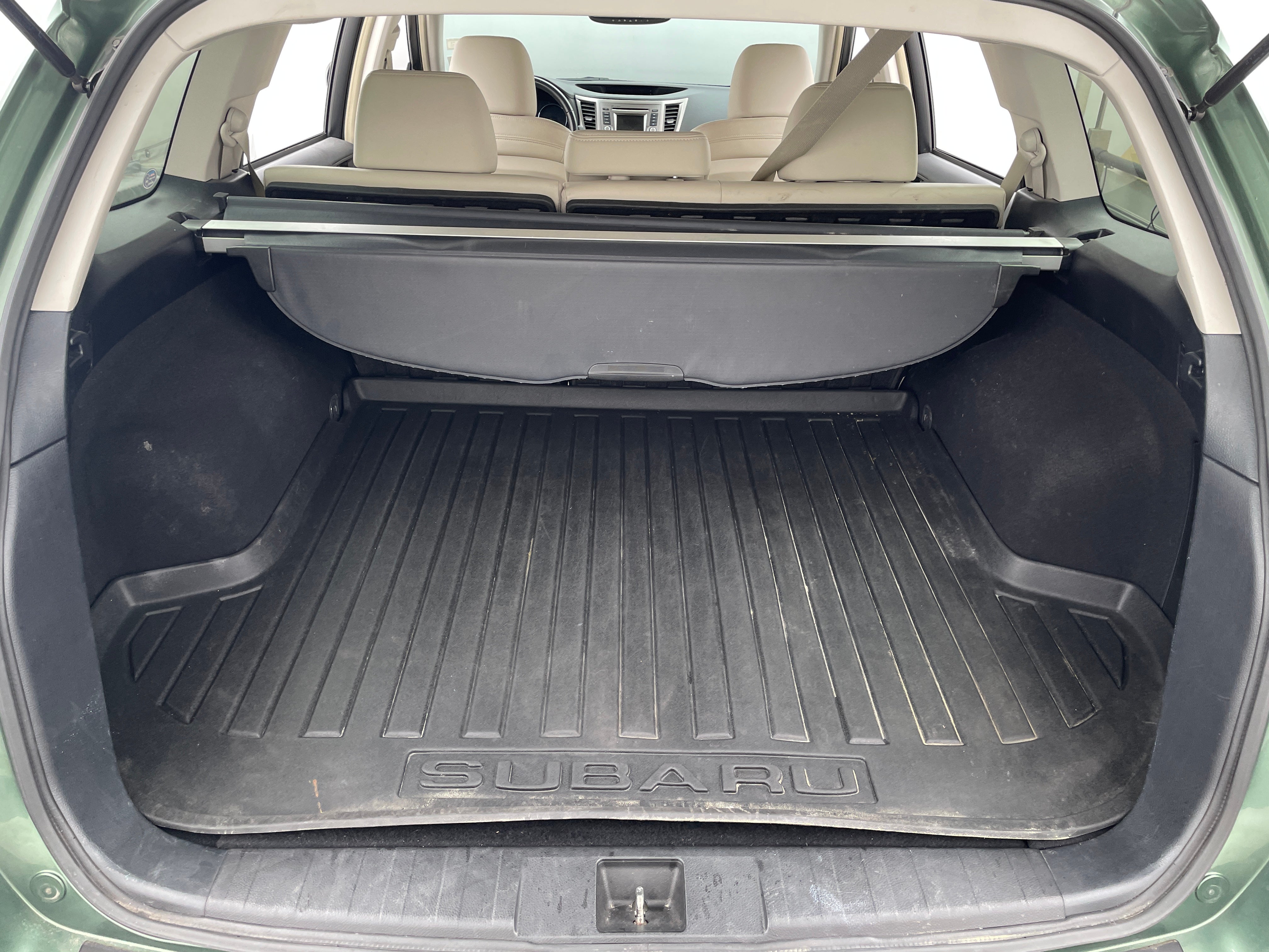 2014 Subaru Outback 2.5i Limited 6