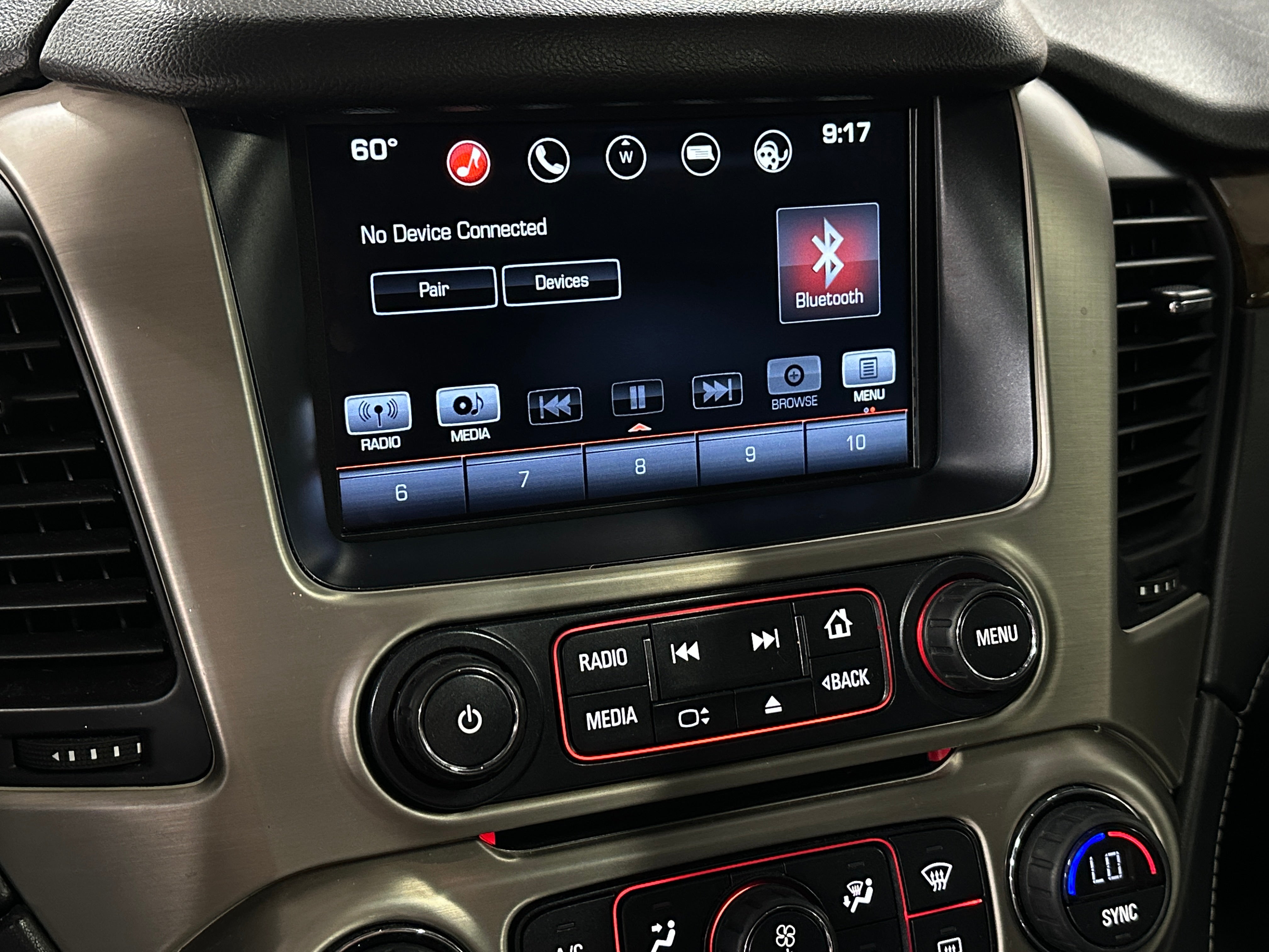 2016 GMC Yukon Denali 3