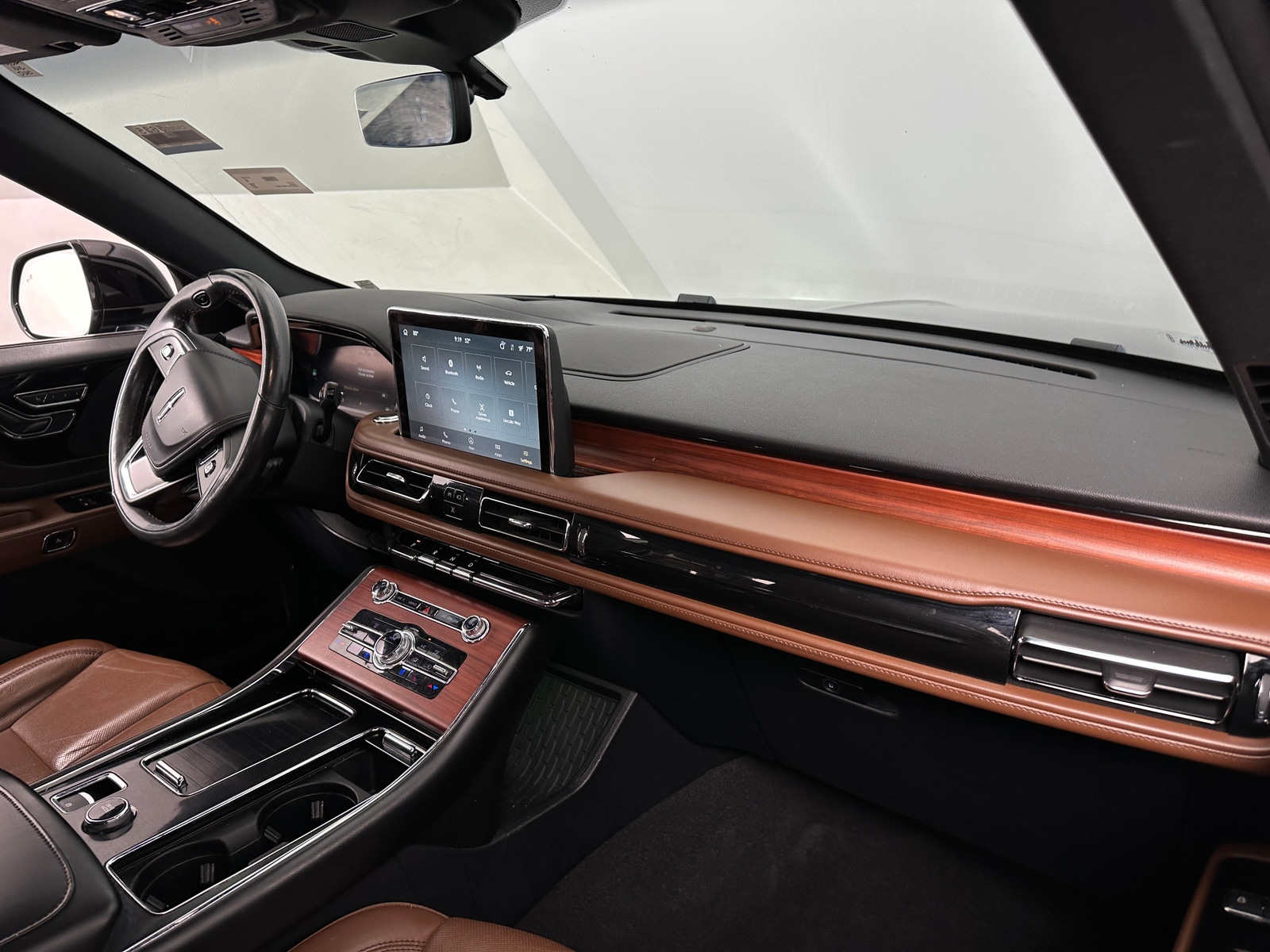 Thumbnail: 2021 Lincoln Aviator - 2